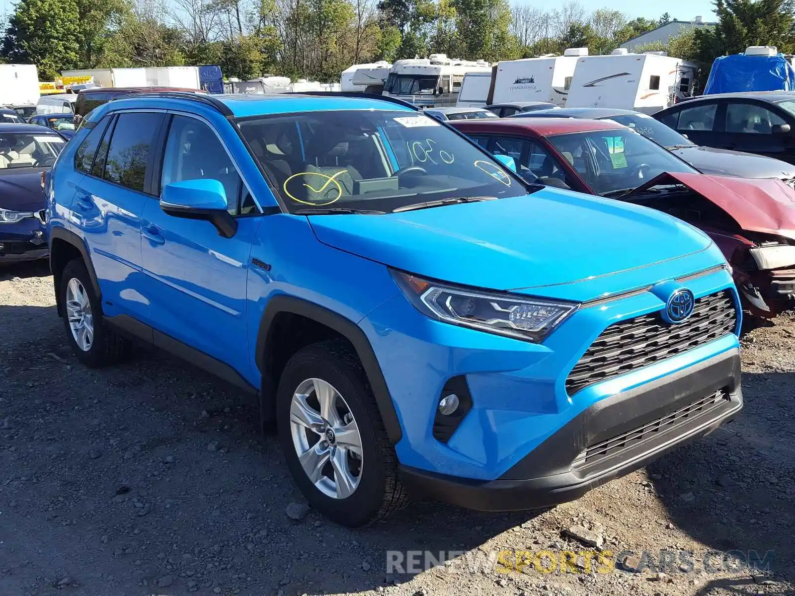 1 Photograph of a damaged car 2T3RWRFV2KW033108 TOYOTA RAV4 2019