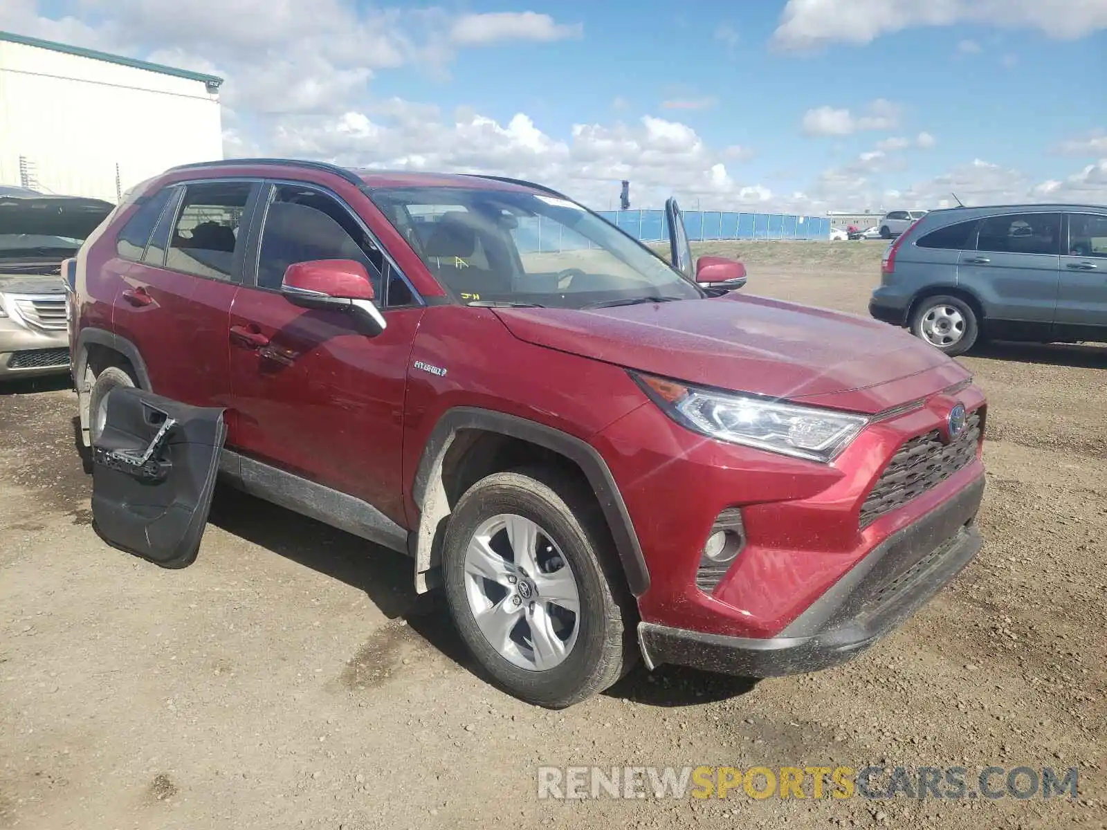 1 Photograph of a damaged car 2T3RWRFV2KW034890 TOYOTA RAV4 2019