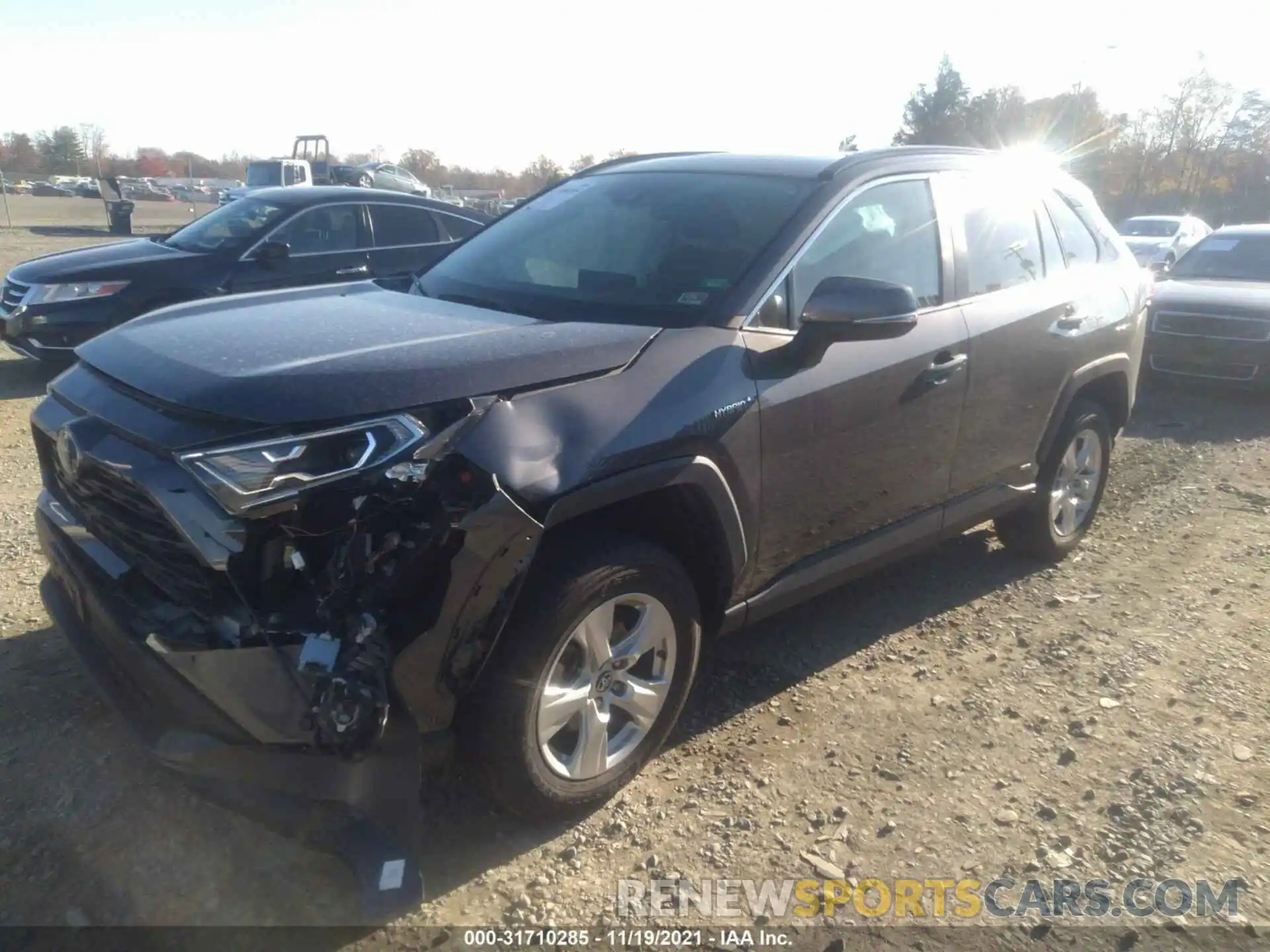 2 Photograph of a damaged car 2T3RWRFV2KW039538 TOYOTA RAV4 2019