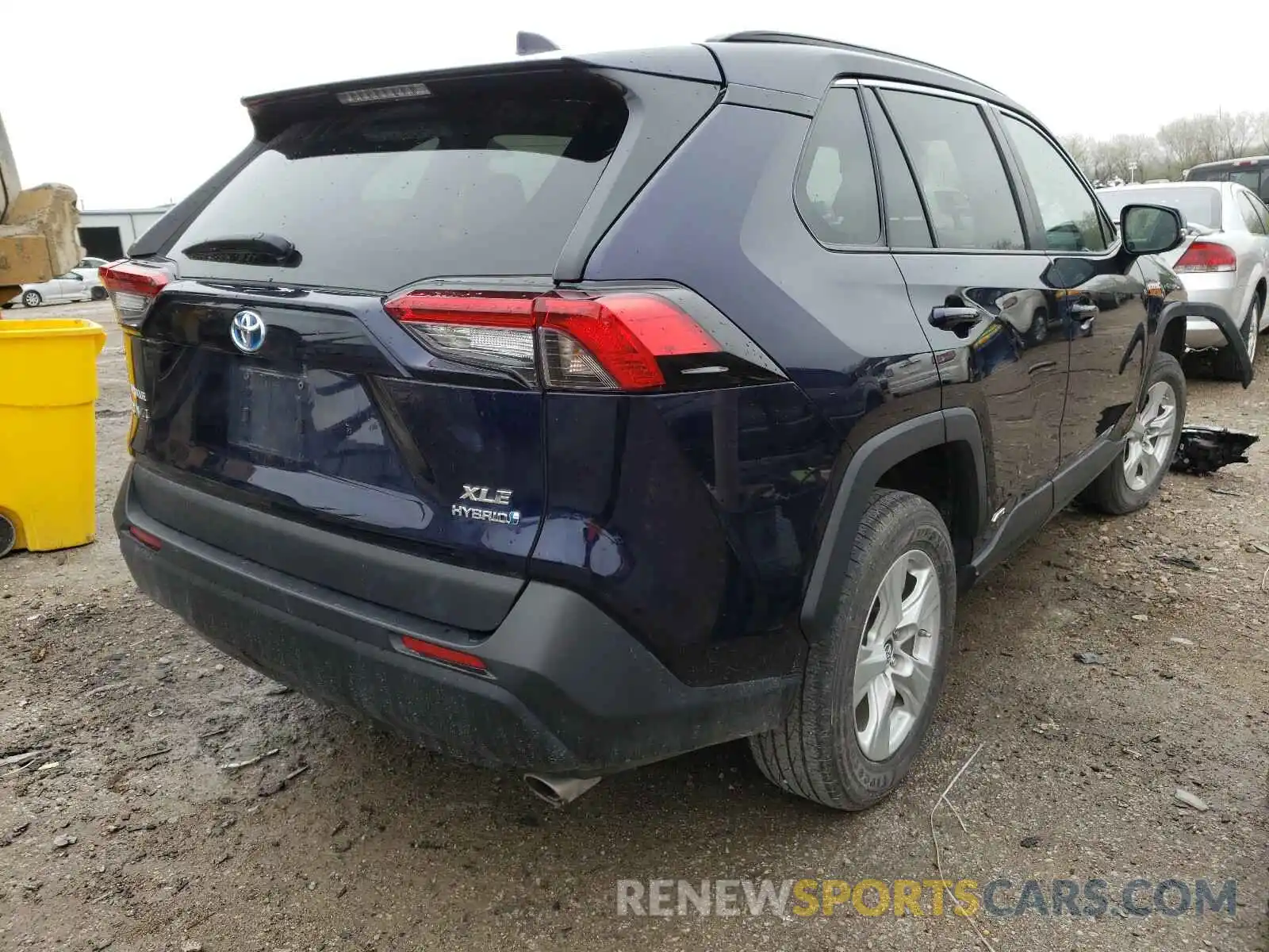 4 Photograph of a damaged car 2T3RWRFV2KW040897 TOYOTA RAV4 2019