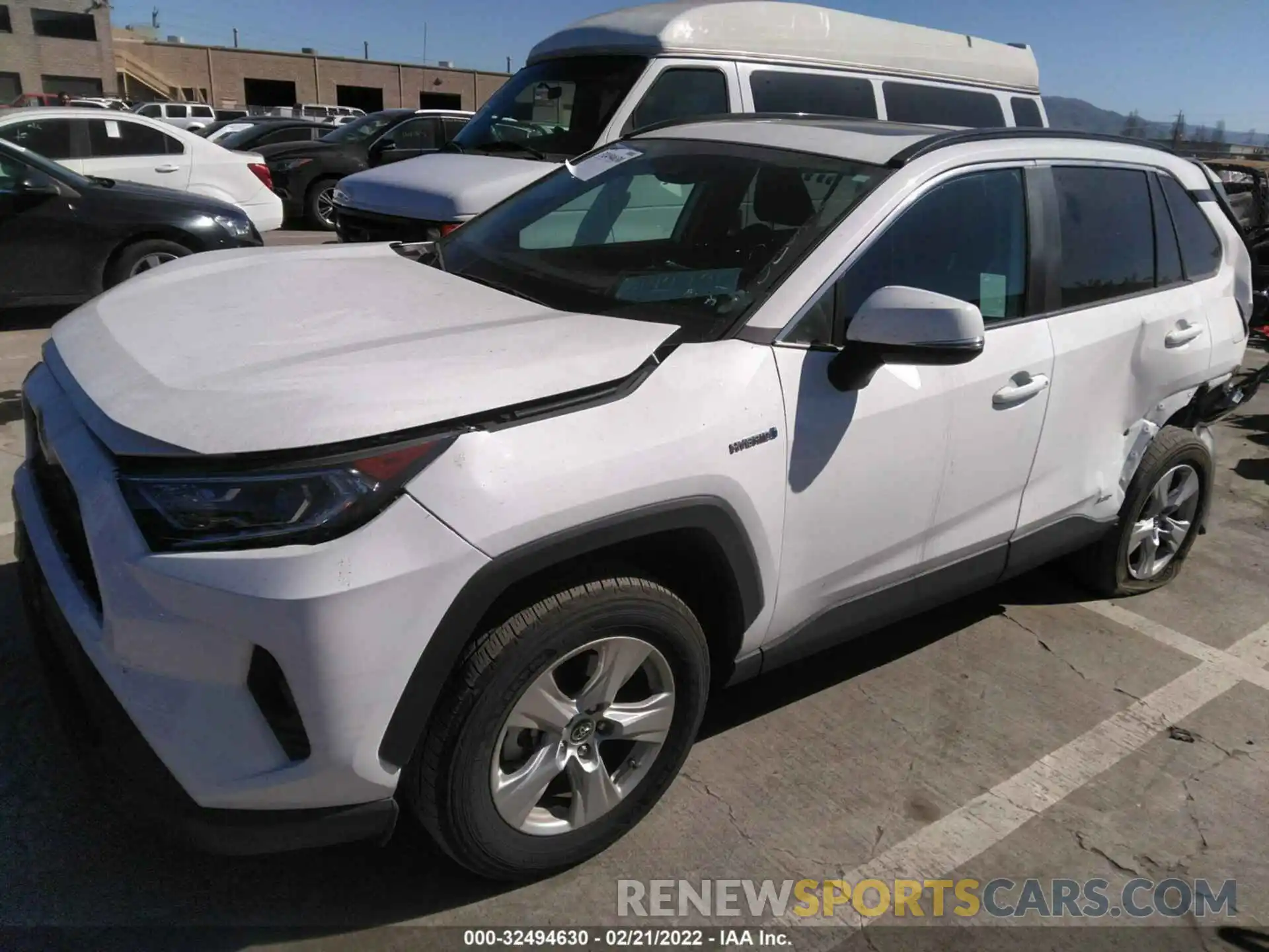 2 Photograph of a damaged car 2T3RWRFV2KW042438 TOYOTA RAV4 2019