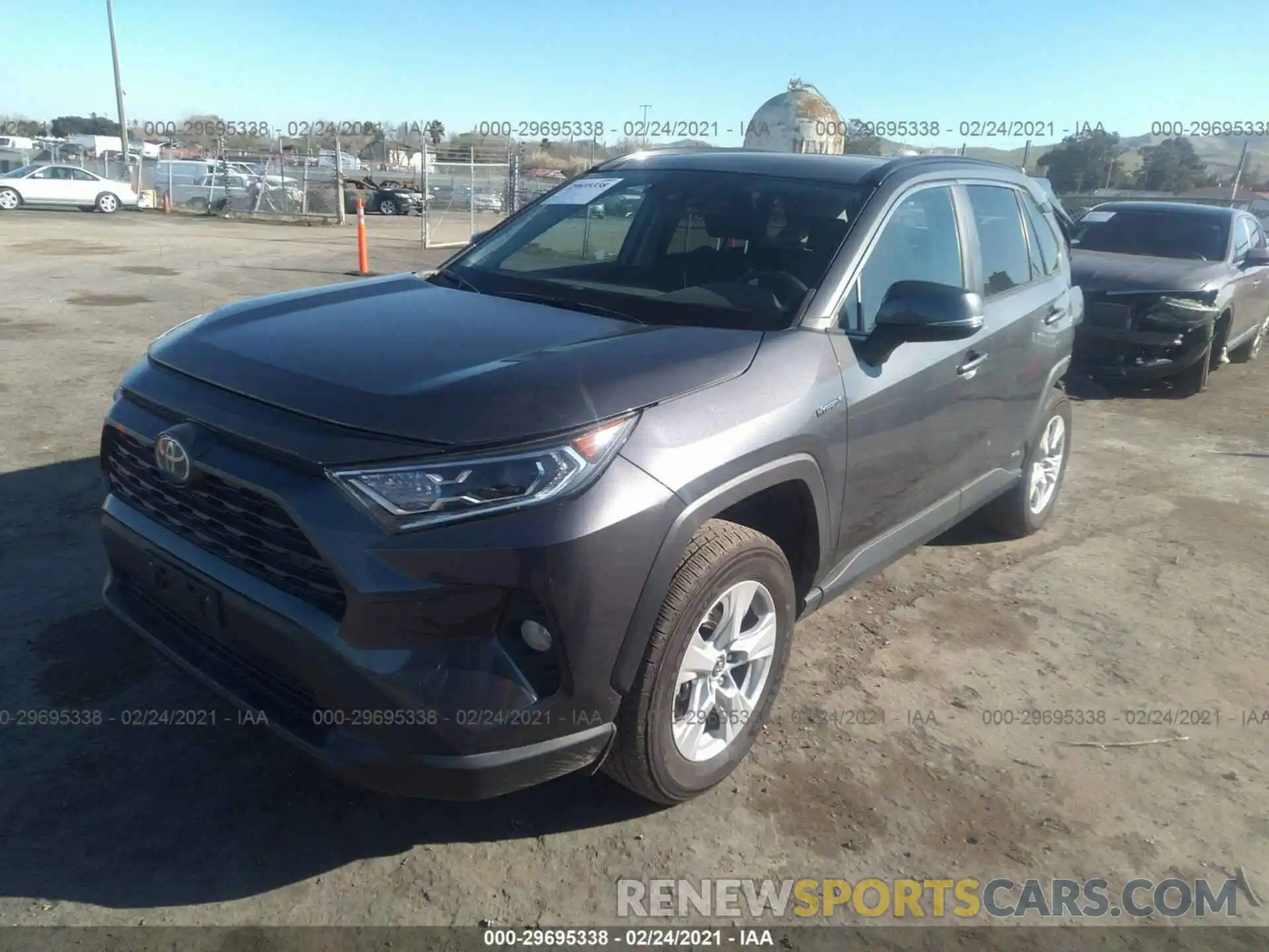 2 Фотография поврежденного автомобиля 2T3RWRFV3KW006841 TOYOTA RAV4 2019