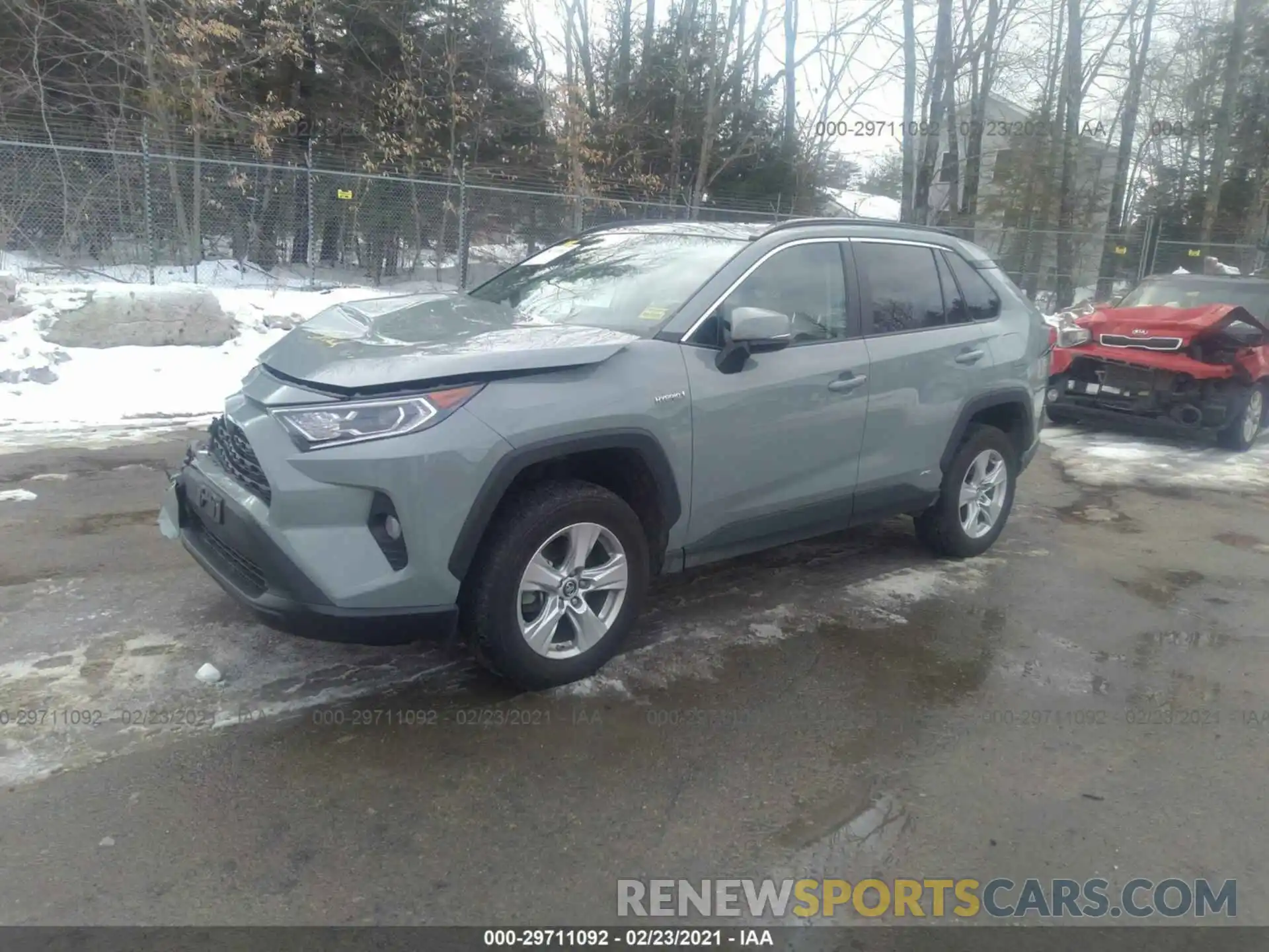 2 Photograph of a damaged car 2T3RWRFV3KW009772 TOYOTA RAV4 2019