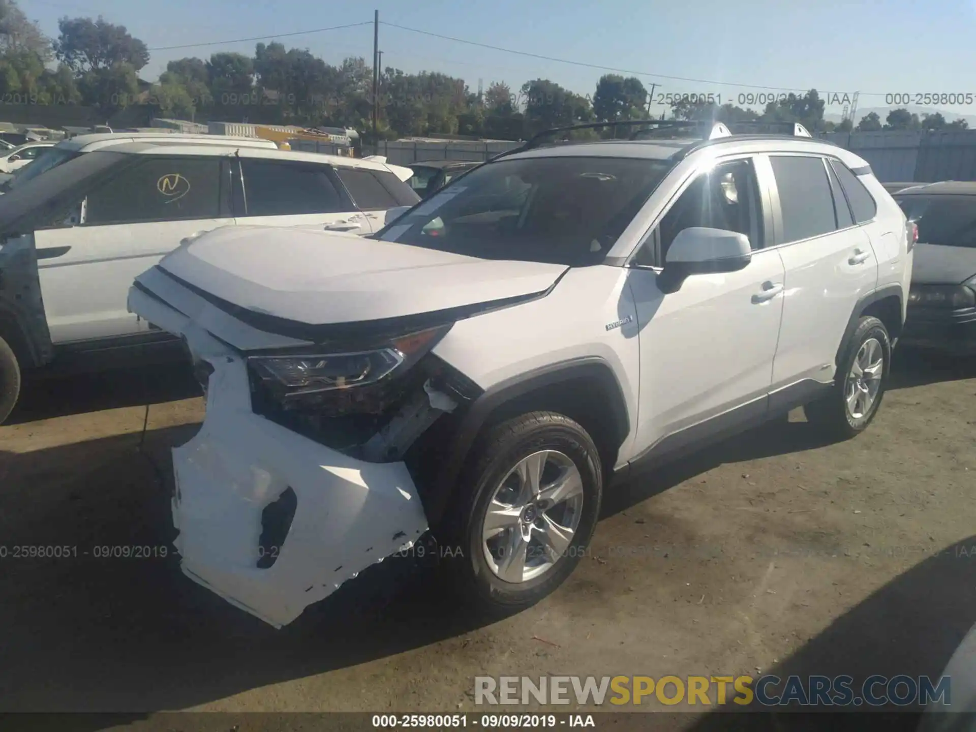 2 Фотография поврежденного автомобиля 2T3RWRFV3KW022649 TOYOTA RAV4 2019