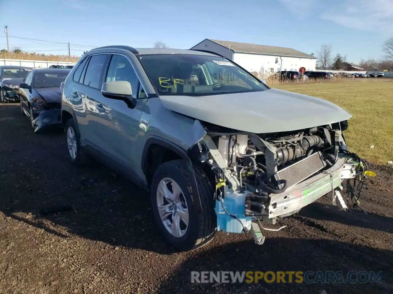 1 Photograph of a damaged car 2T3RWRFV3KW023316 TOYOTA RAV4 2019