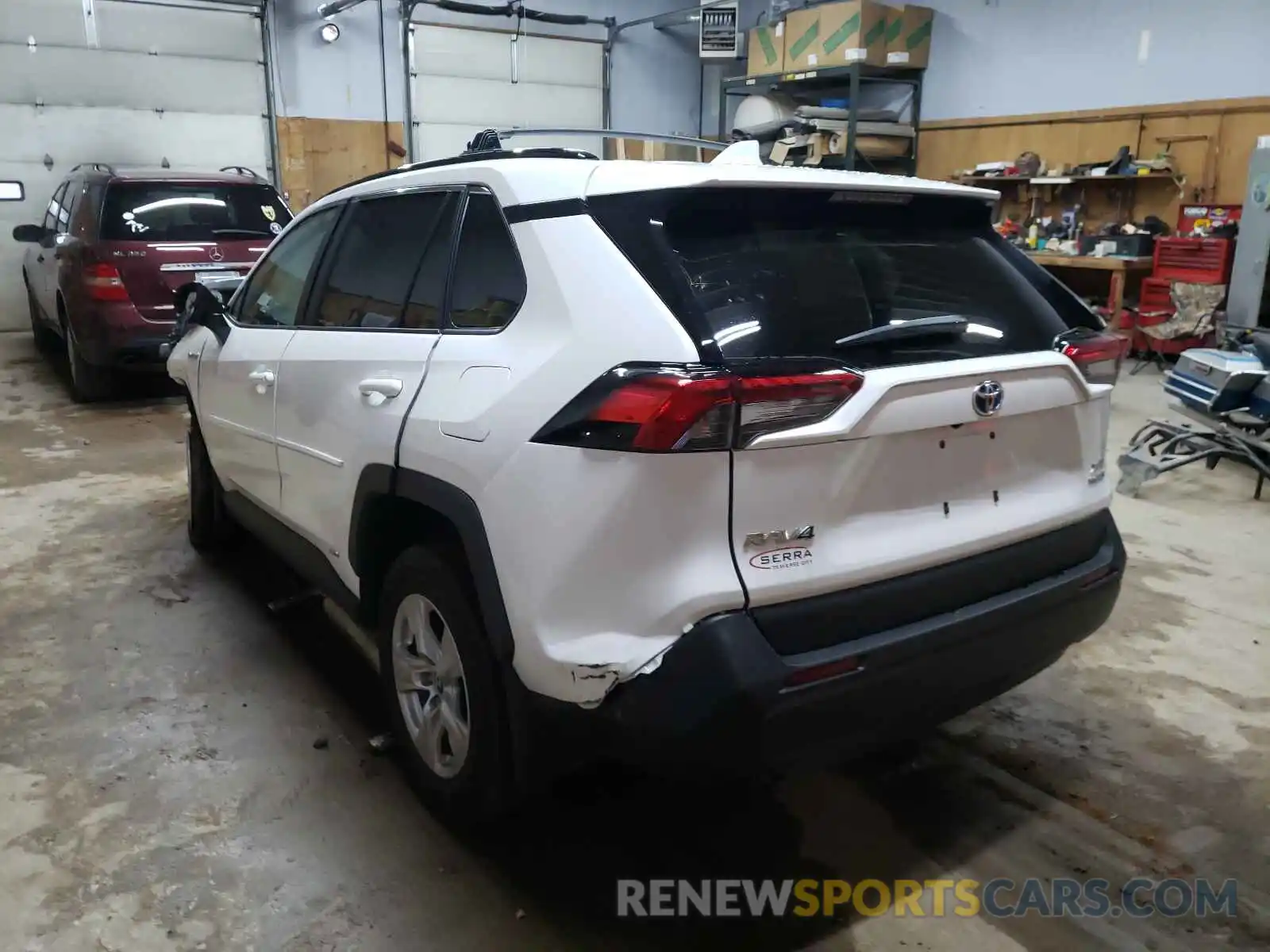 3 Photograph of a damaged car 2T3RWRFV3KW033229 TOYOTA RAV4 2019