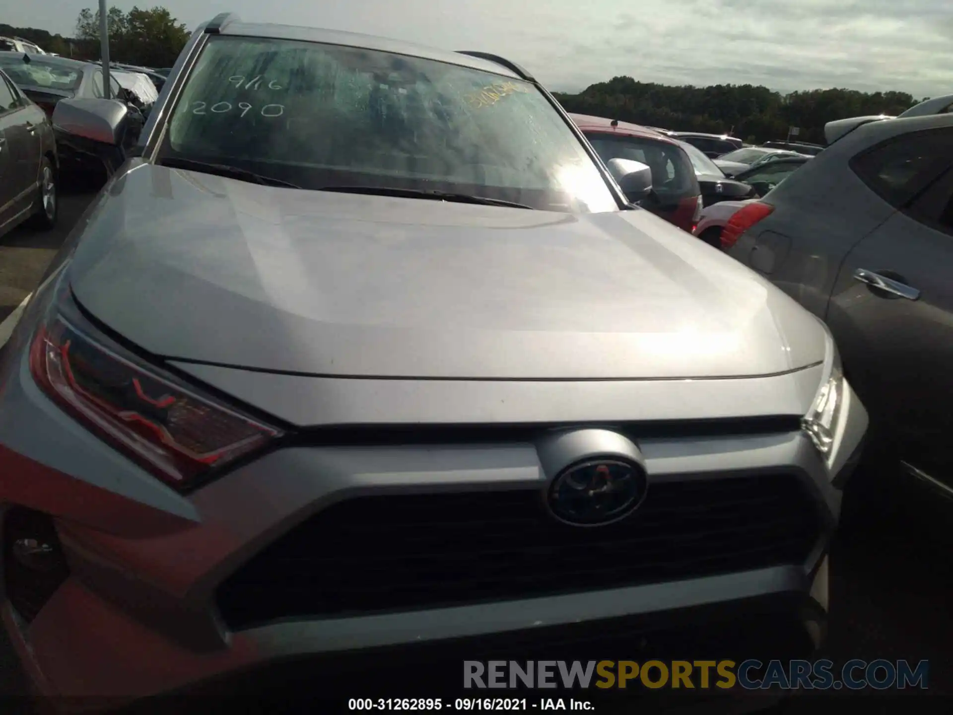 6 Photograph of a damaged car 2T3RWRFV3KW043016 TOYOTA RAV4 2019