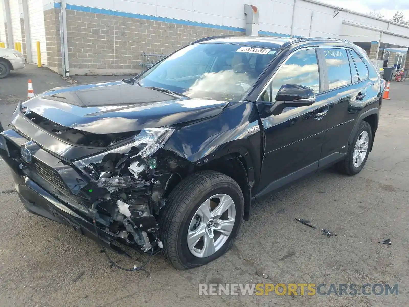 2 Photograph of a damaged car 2T3RWRFV4KW004094 TOYOTA RAV4 2019