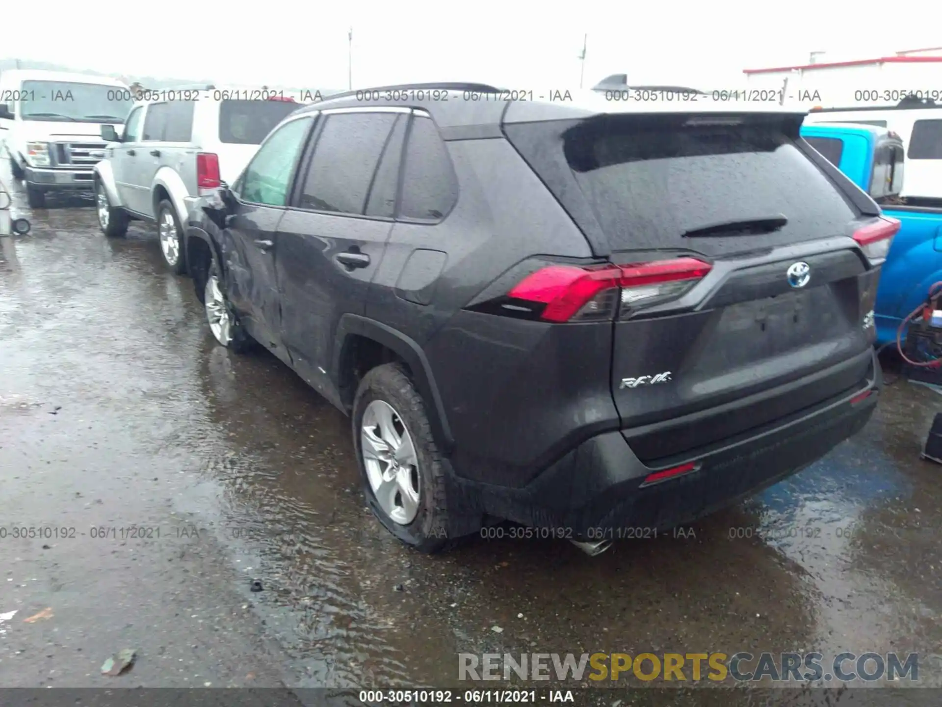 3 Фотография поврежденного автомобиля 2T3RWRFV4KW004712 TOYOTA RAV4 2019