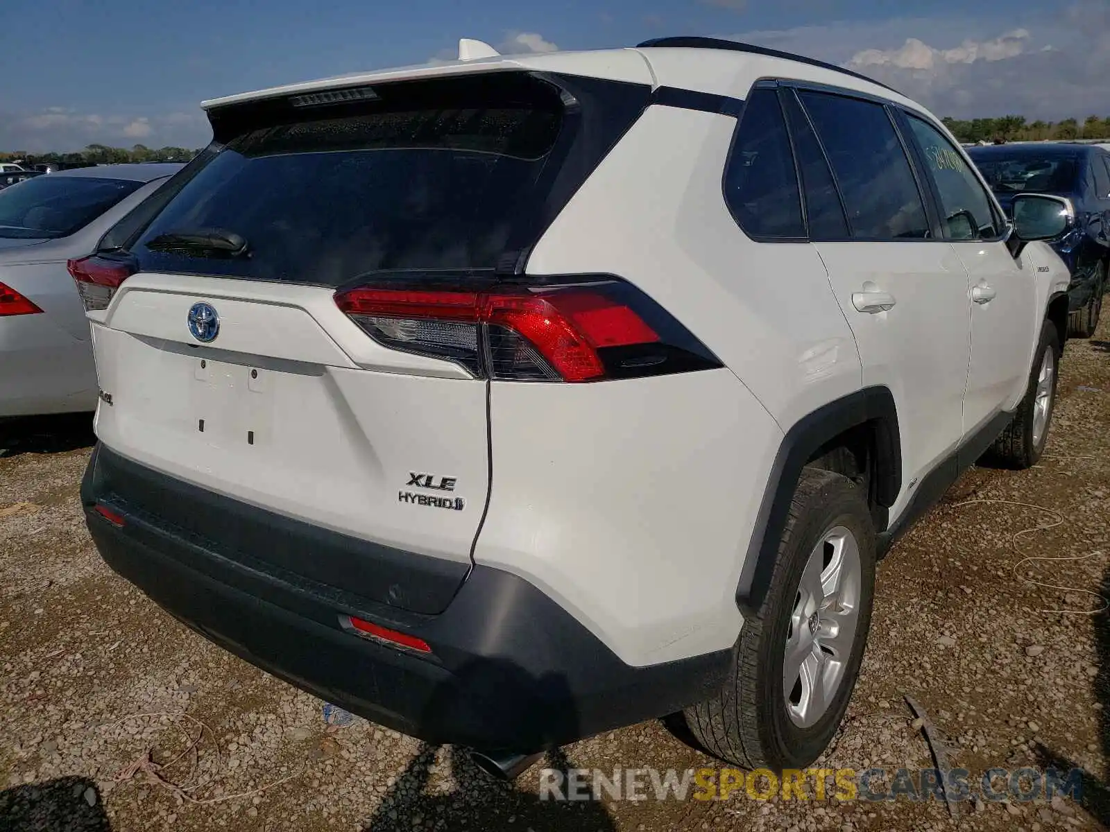 4 Photograph of a damaged car 2T3RWRFV4KW022191 TOYOTA RAV4 2019