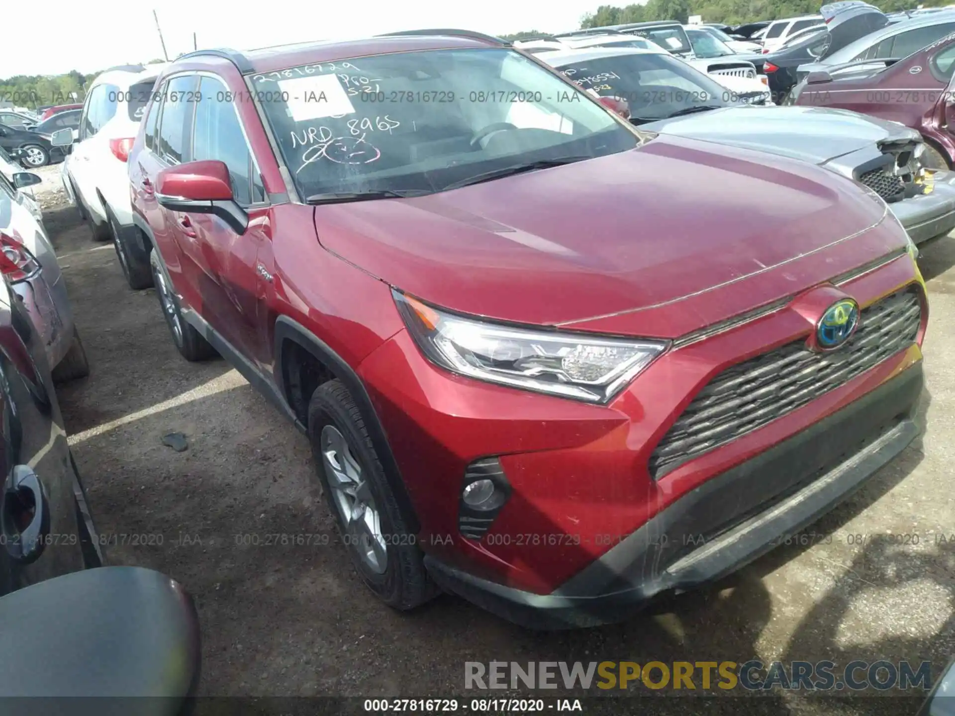 1 Photograph of a damaged car 2T3RWRFV4KW027164 TOYOTA RAV4 2019