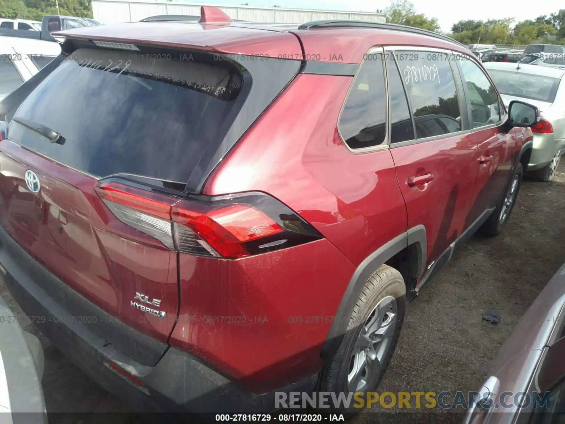 4 Photograph of a damaged car 2T3RWRFV4KW027164 TOYOTA RAV4 2019