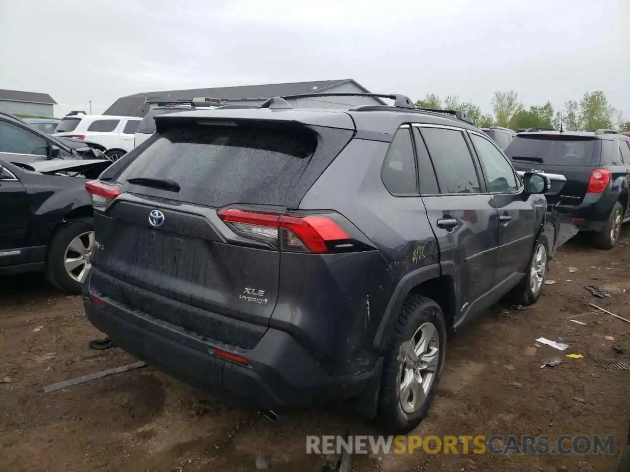 4 Photograph of a damaged car 2T3RWRFV4KW033496 TOYOTA RAV4 2019