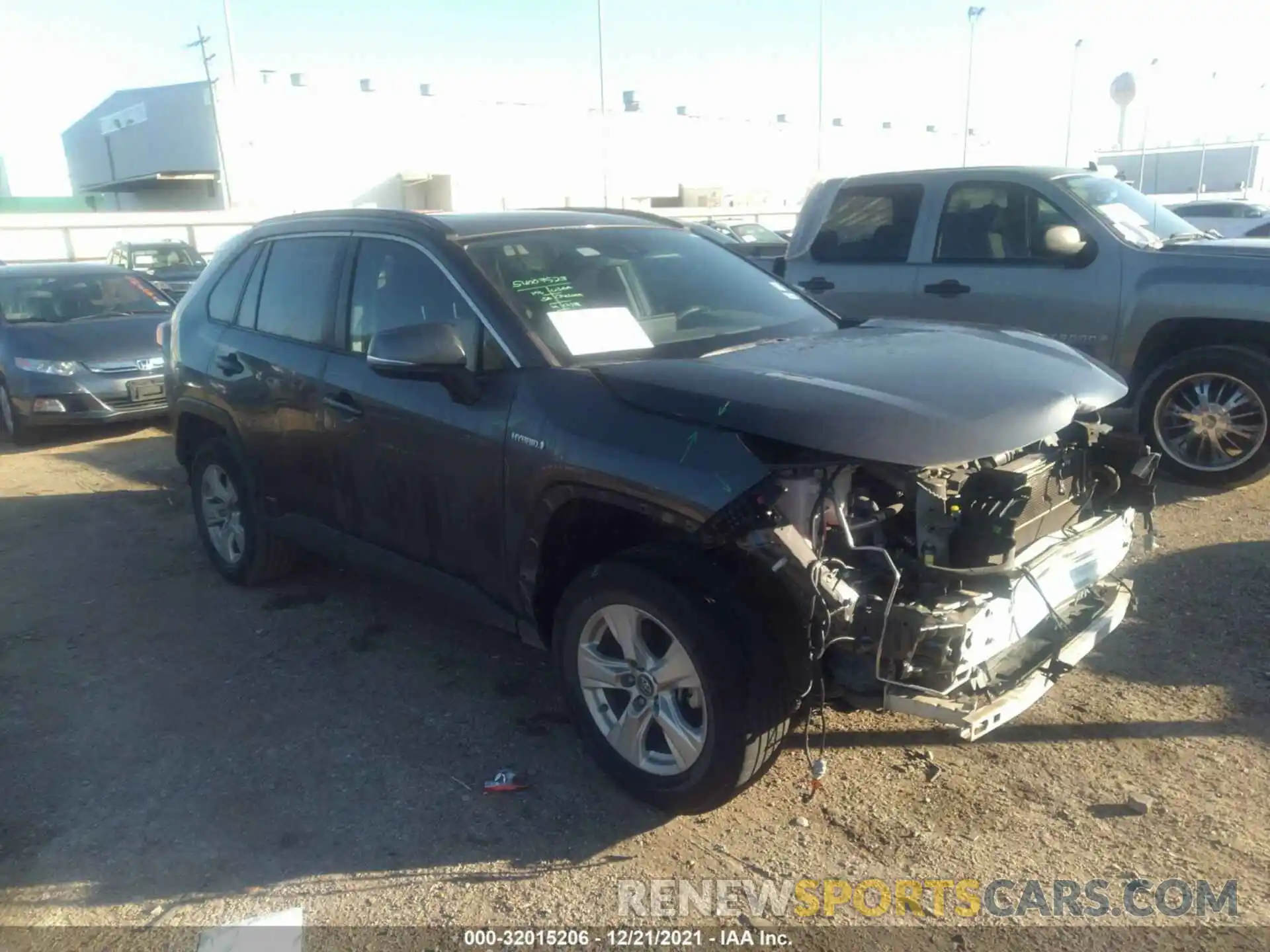 1 Photograph of a damaged car 2T3RWRFV4KW035961 TOYOTA RAV4 2019