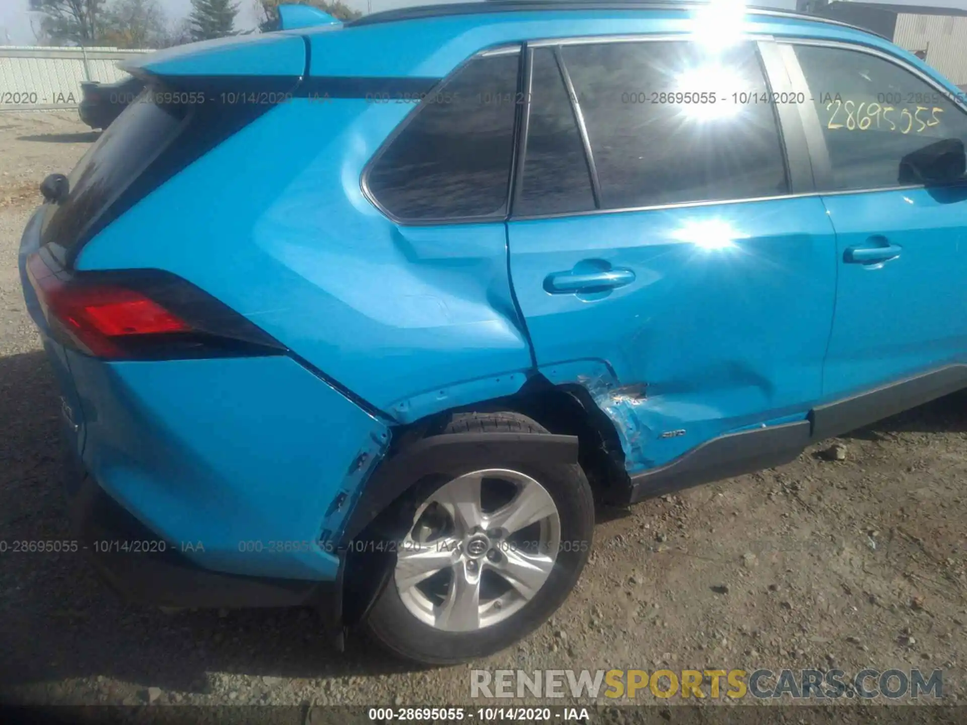 6 Photograph of a damaged car 2T3RWRFV5KW007361 TOYOTA RAV4 2019