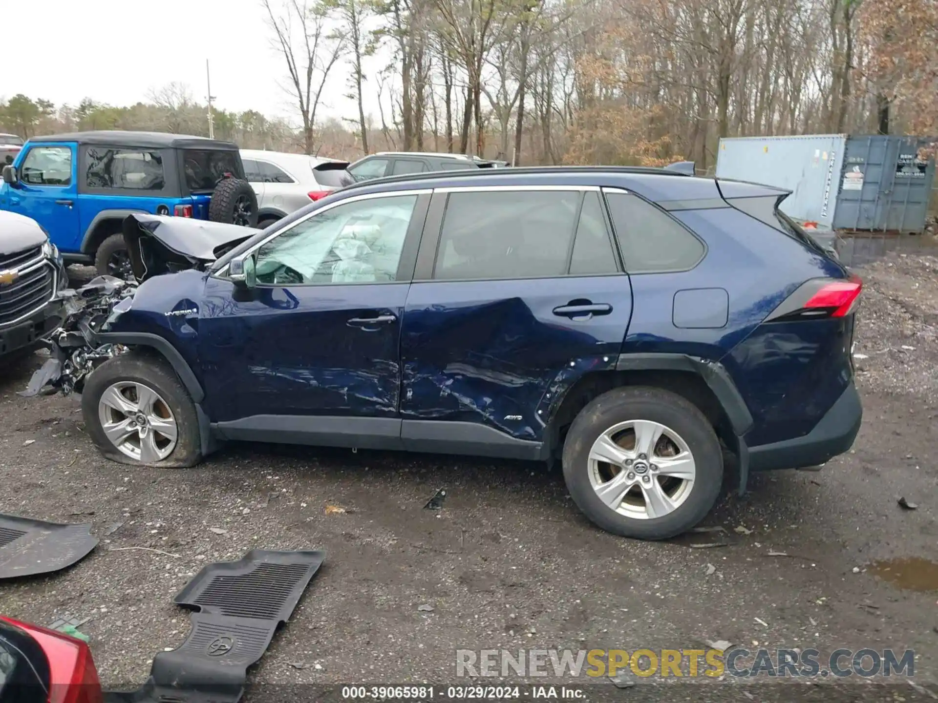 14 Photograph of a damaged car 2T3RWRFV5KW026458 TOYOTA RAV4 2019