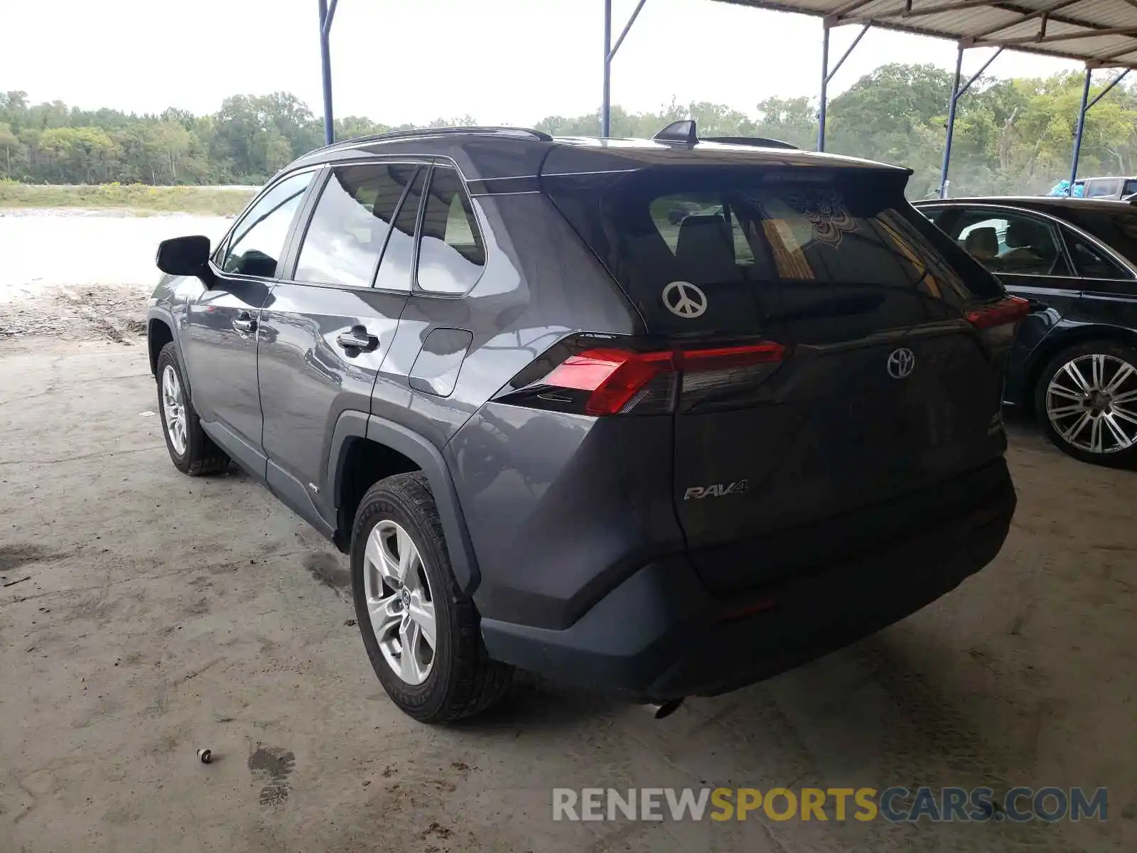 3 Photograph of a damaged car 2T3RWRFV5KW029165 TOYOTA RAV4 2019