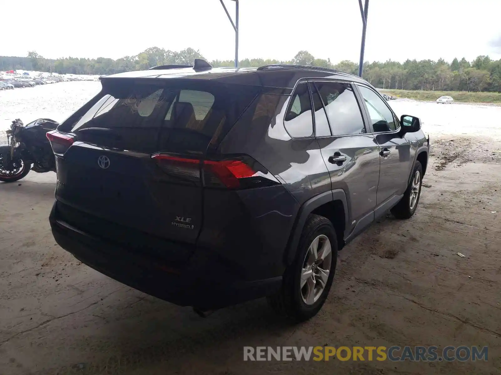 4 Photograph of a damaged car 2T3RWRFV5KW029165 TOYOTA RAV4 2019