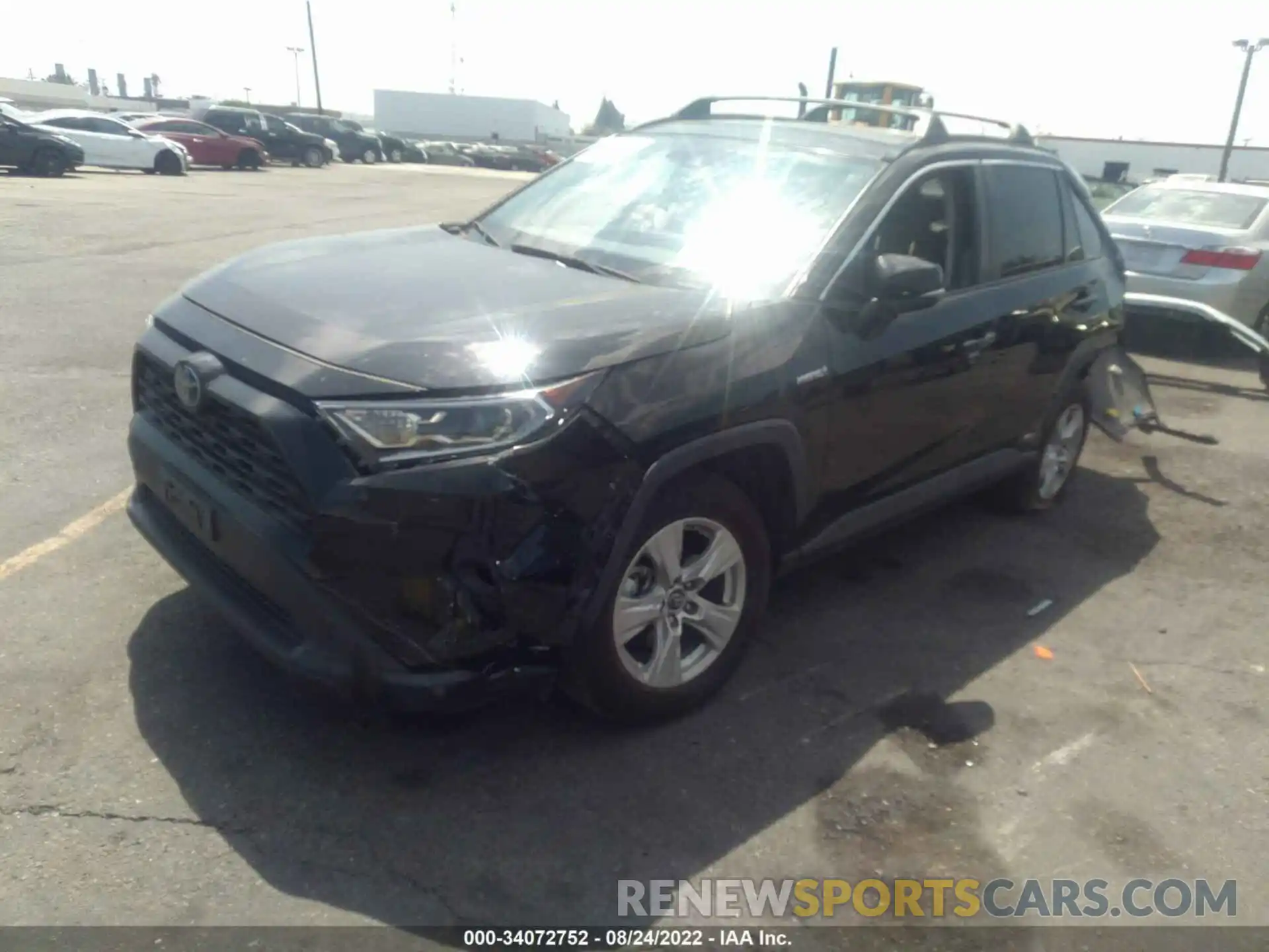 2 Photograph of a damaged car 2T3RWRFV5KW029389 TOYOTA RAV4 2019