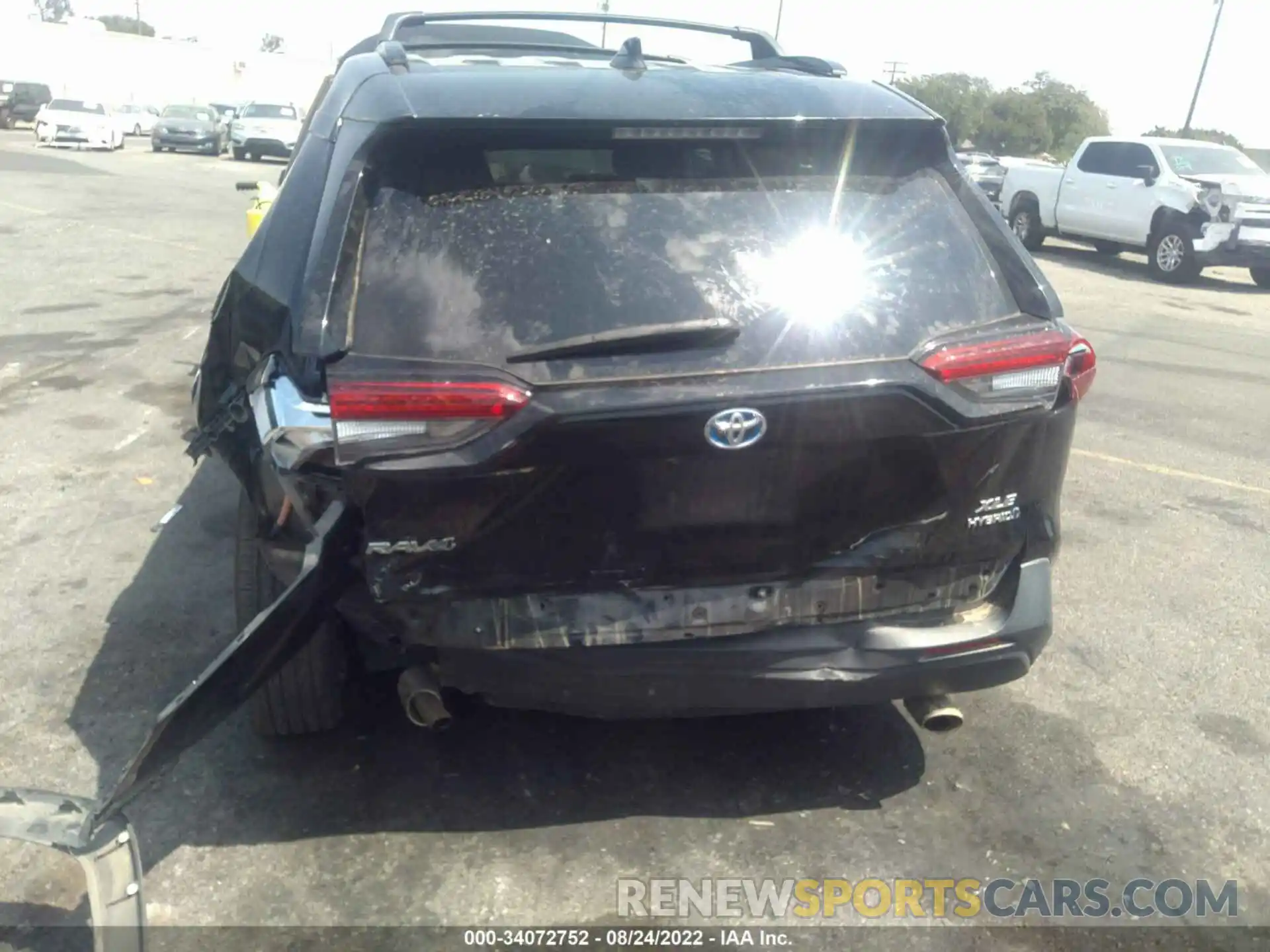 6 Photograph of a damaged car 2T3RWRFV5KW029389 TOYOTA RAV4 2019