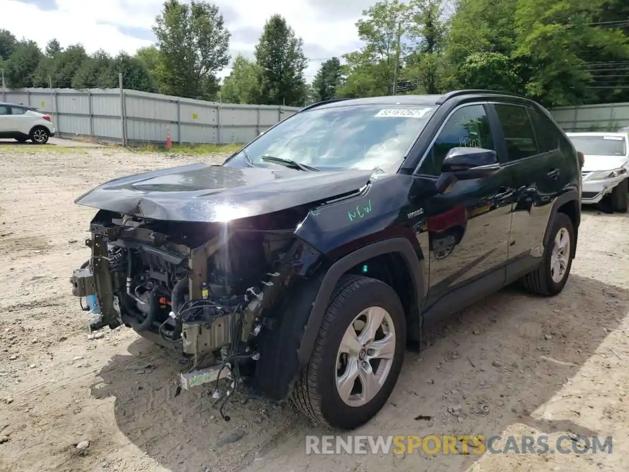 2 Photograph of a damaged car 2T3RWRFV5KW031174 TOYOTA RAV4 2019