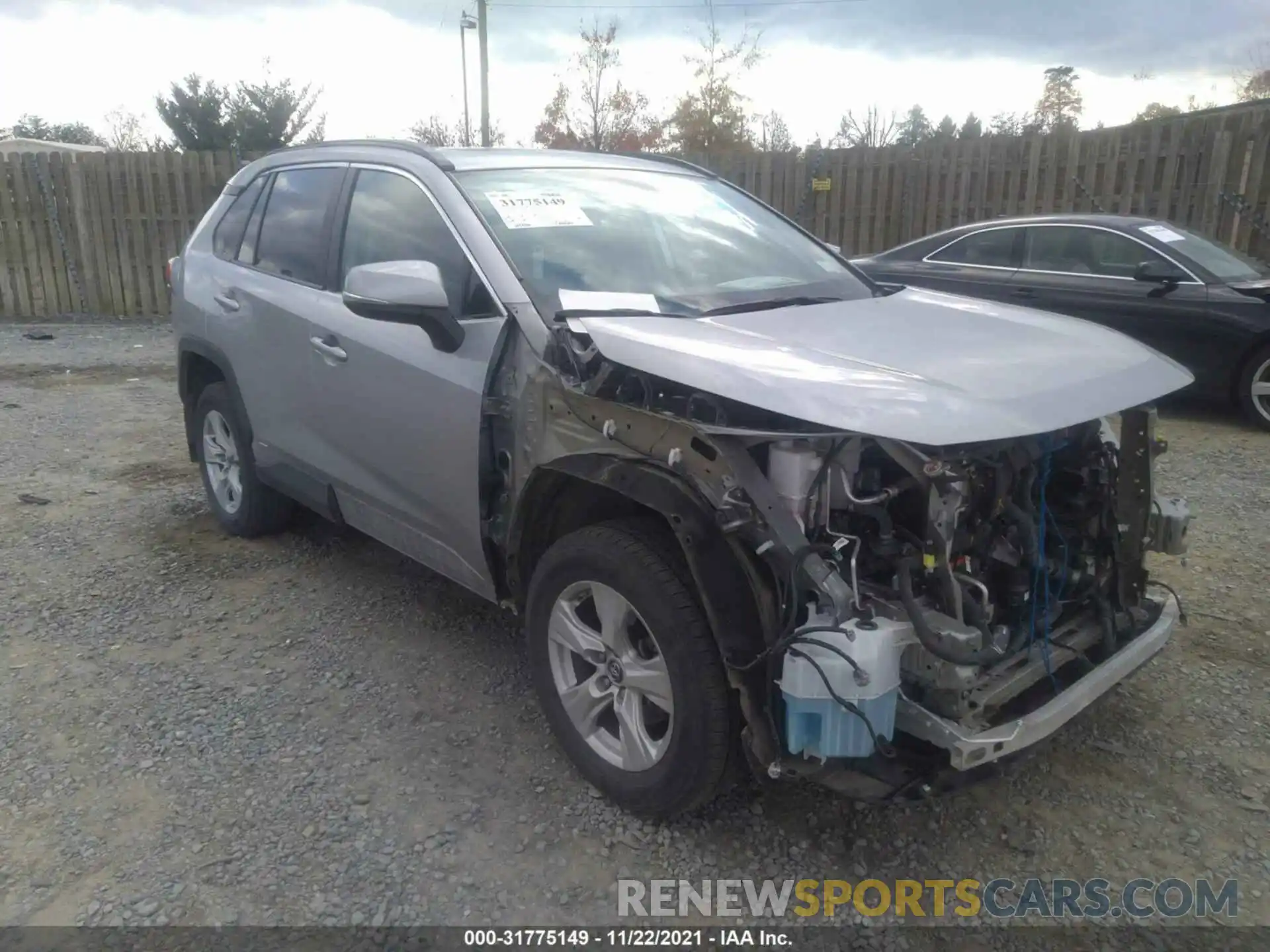 1 Photograph of a damaged car 2T3RWRFV5KW035564 TOYOTA RAV4 2019