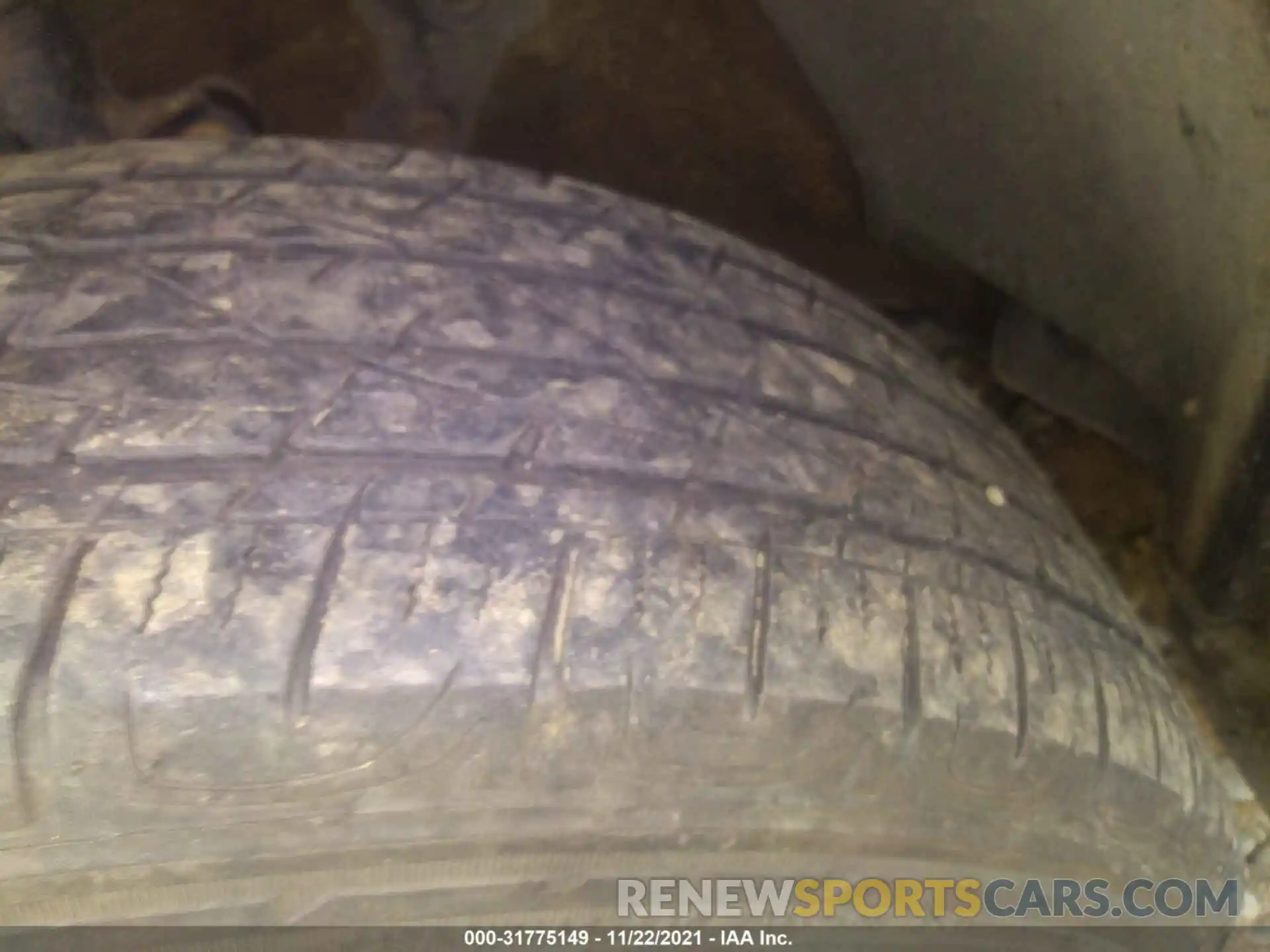 12 Photograph of a damaged car 2T3RWRFV5KW035564 TOYOTA RAV4 2019