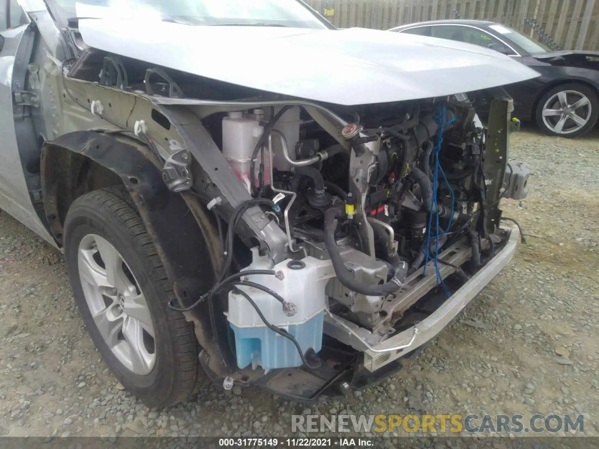 6 Photograph of a damaged car 2T3RWRFV5KW035564 TOYOTA RAV4 2019