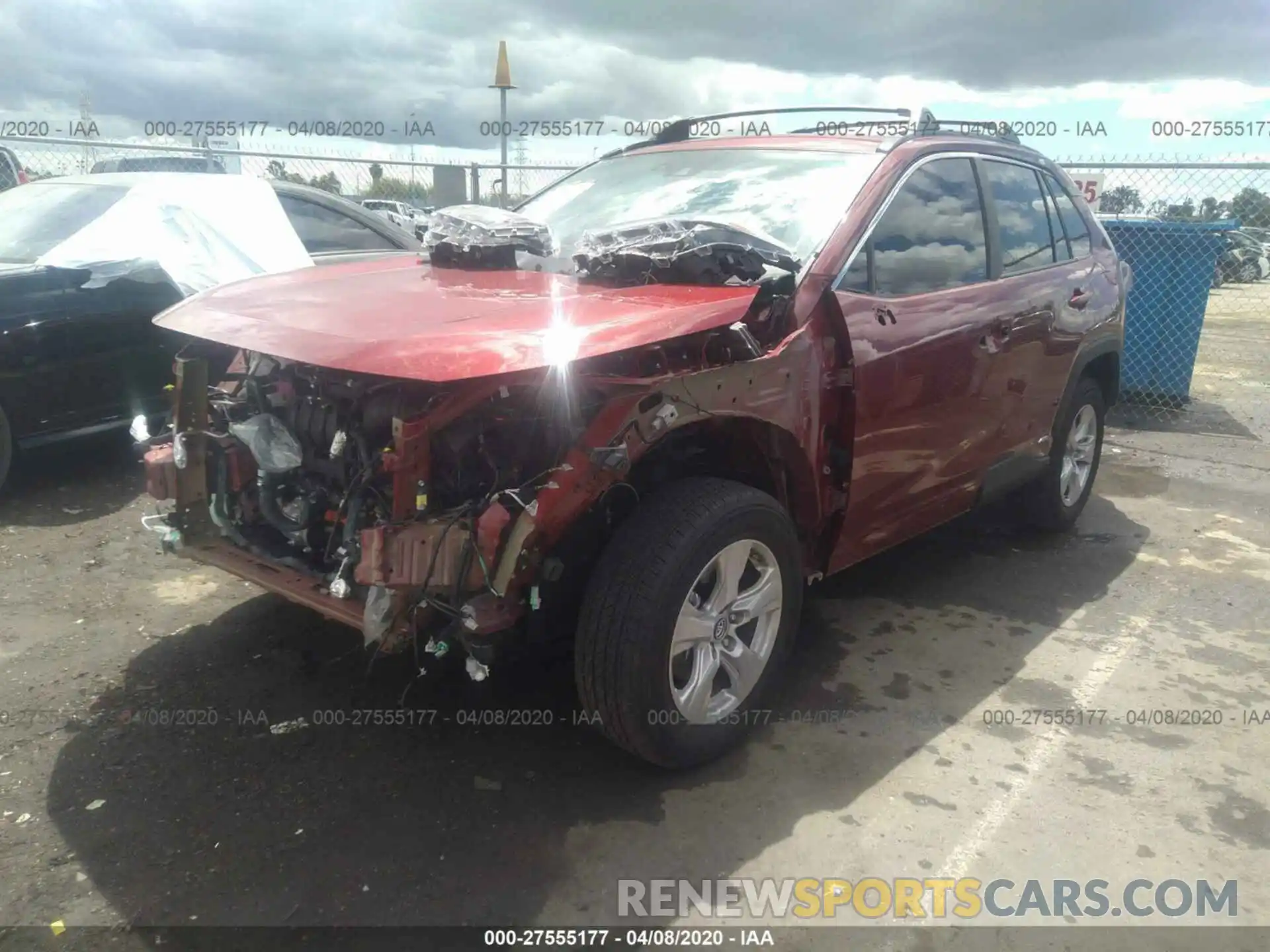 2 Фотография поврежденного автомобиля 2T3RWRFV5KW040599 TOYOTA RAV4 2019