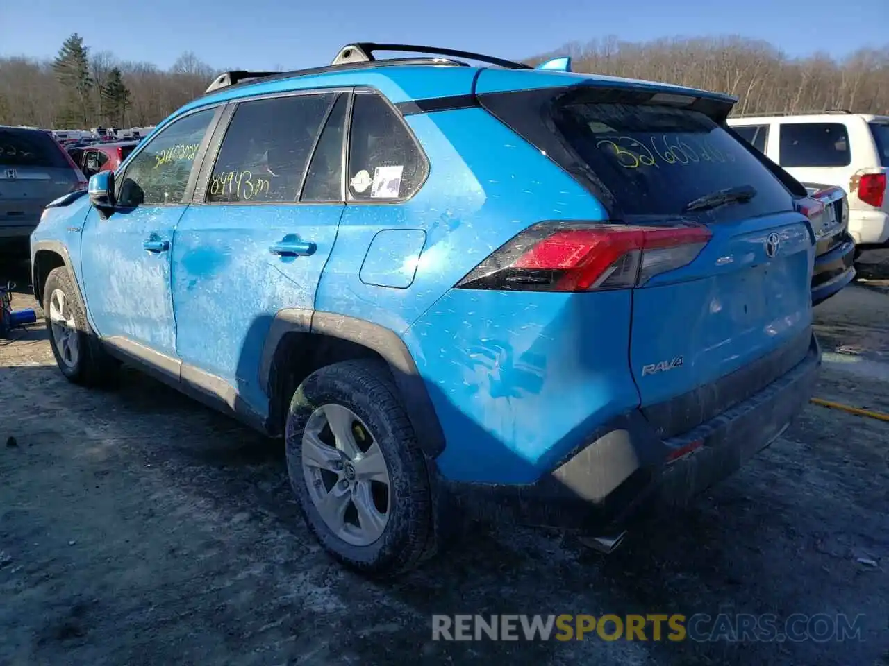 3 Photograph of a damaged car 2T3RWRFV5KW040988 TOYOTA RAV4 2019