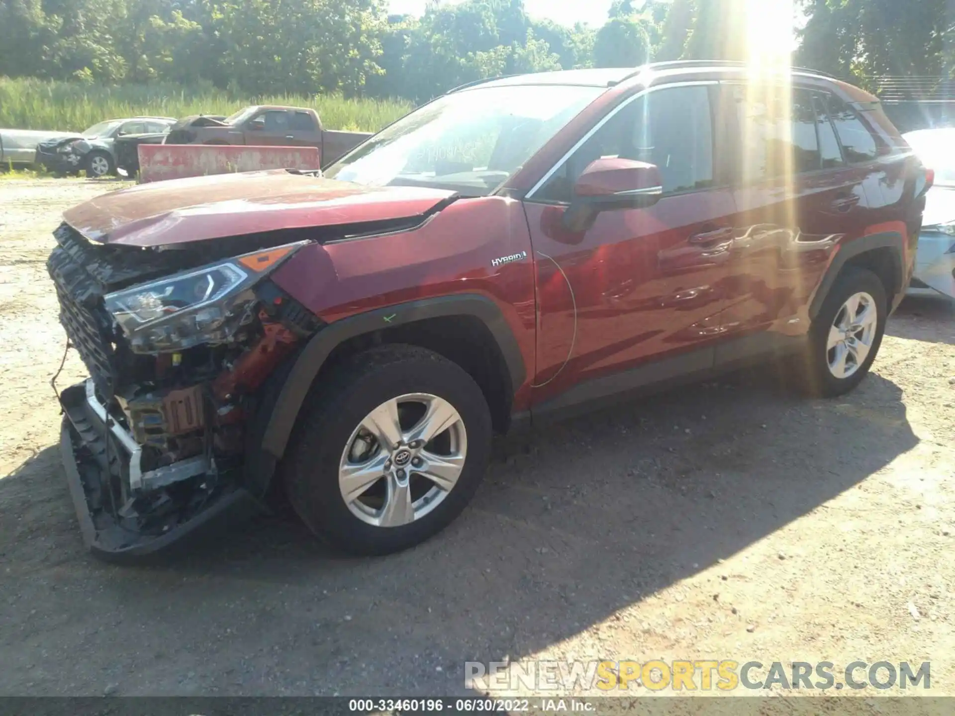 2 Photograph of a damaged car 2T3RWRFV6KW005117 TOYOTA RAV4 2019