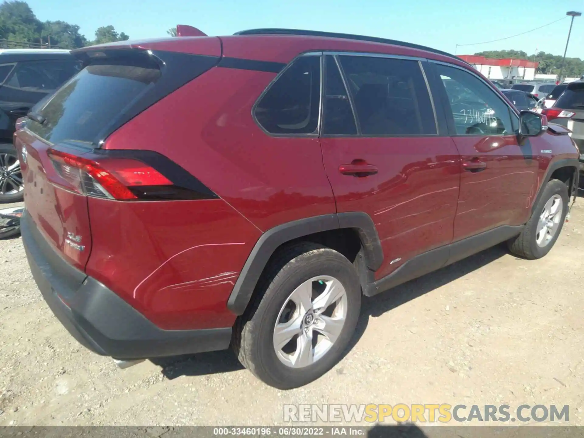 4 Photograph of a damaged car 2T3RWRFV6KW005117 TOYOTA RAV4 2019