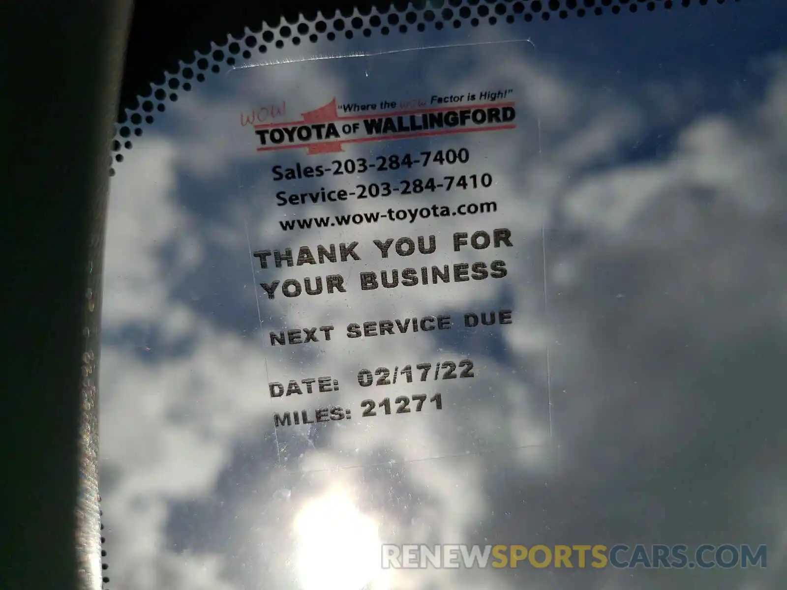 10 Photograph of a damaged car 2T3RWRFV6KW025335 TOYOTA RAV4 2019