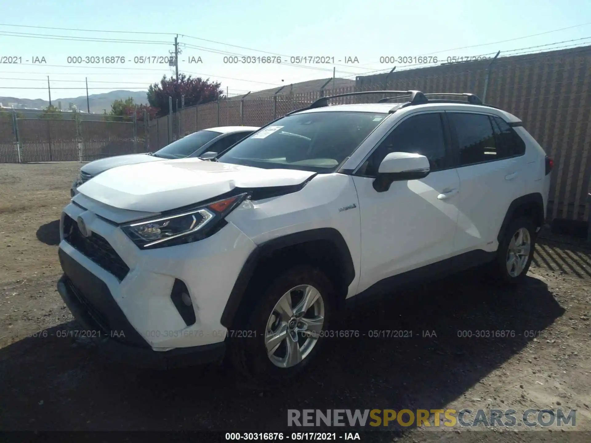 2 Photograph of a damaged car 2T3RWRFV7KW004395 TOYOTA RAV4 2019