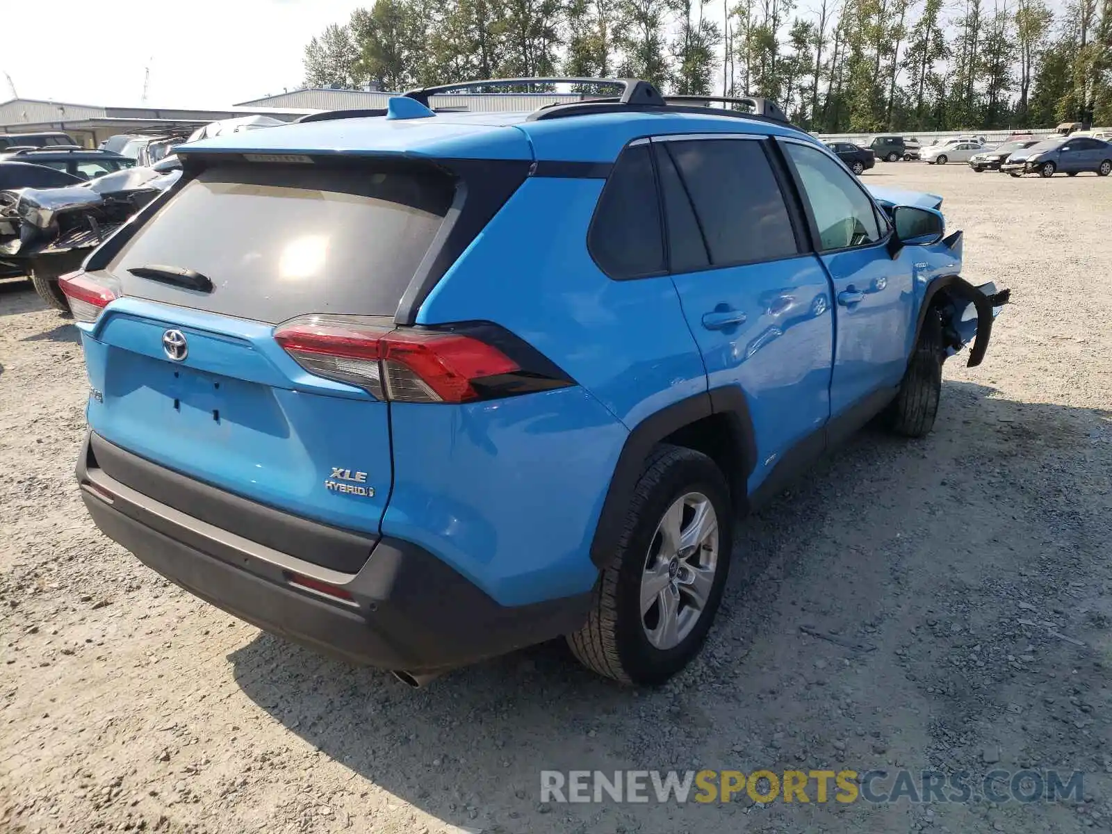 4 Photograph of a damaged car 2T3RWRFV7KW016546 TOYOTA RAV4 2019