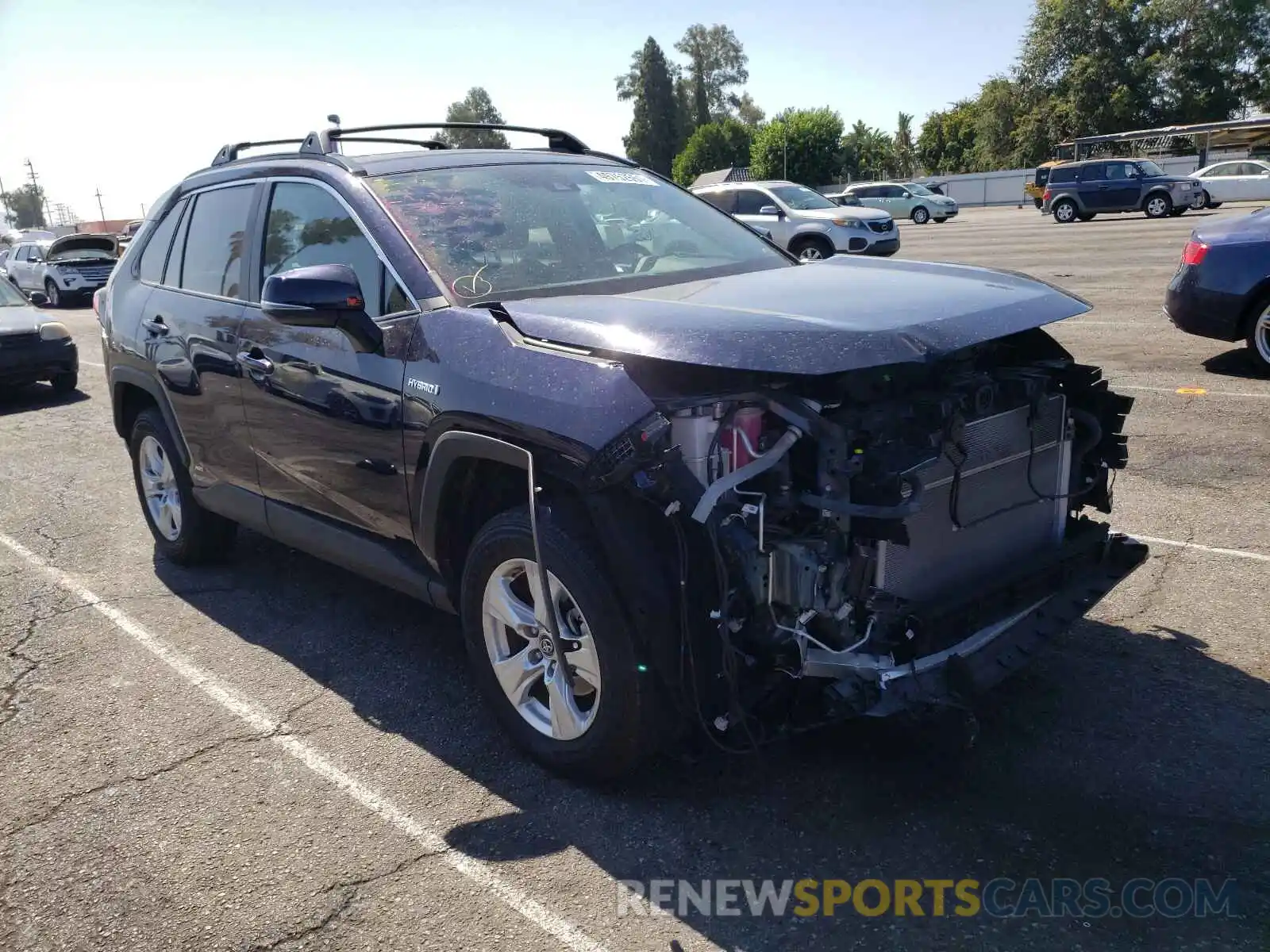 1 Photograph of a damaged car 2T3RWRFV7KW019009 TOYOTA RAV4 2019