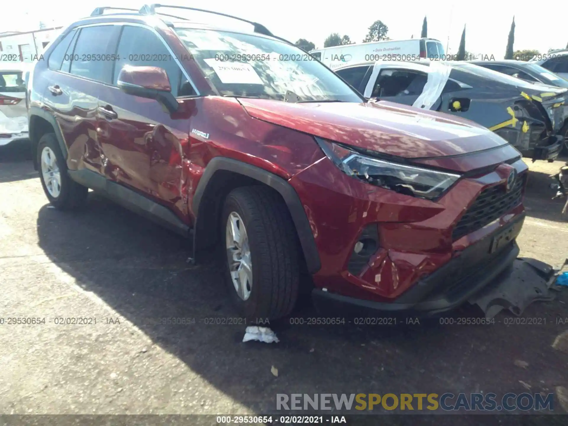 1 Photograph of a damaged car 2T3RWRFV7KW020113 TOYOTA RAV4 2019