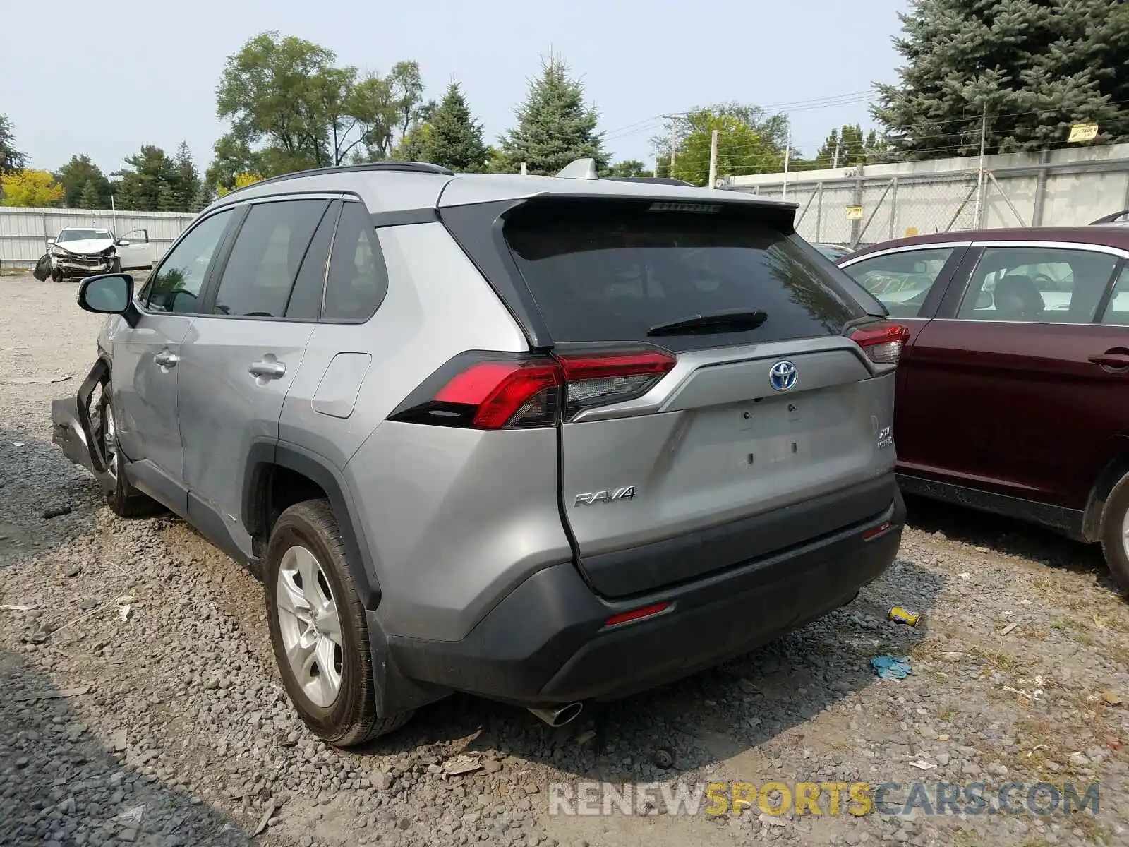 3 Photograph of a damaged car 2T3RWRFV7KW022931 TOYOTA RAV4 2019