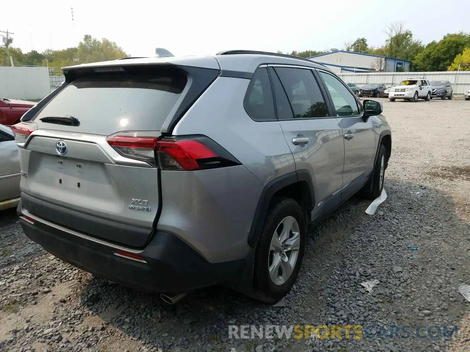 4 Photograph of a damaged car 2T3RWRFV7KW022931 TOYOTA RAV4 2019