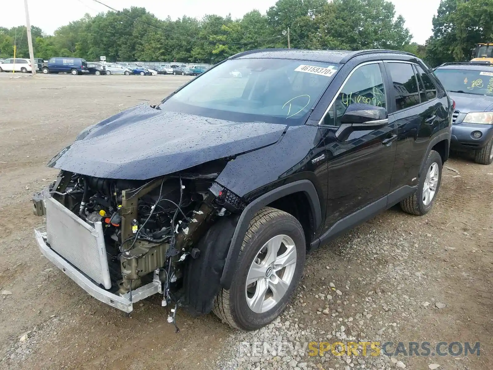 2 Photograph of a damaged car 2T3RWRFV7KW025568 TOYOTA RAV4 2019