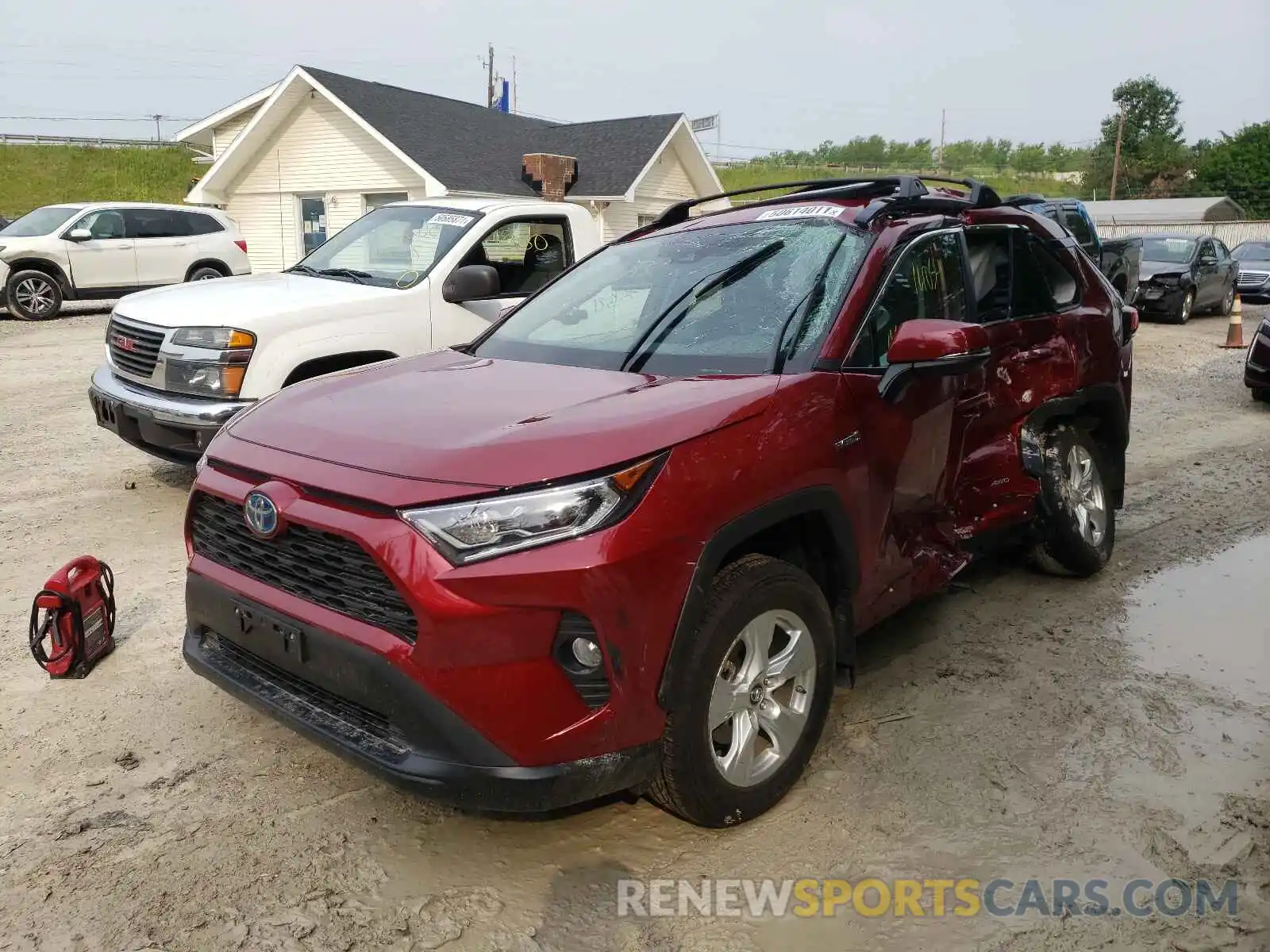 2 Photograph of a damaged car 2T3RWRFV7KW027367 TOYOTA RAV4 2019