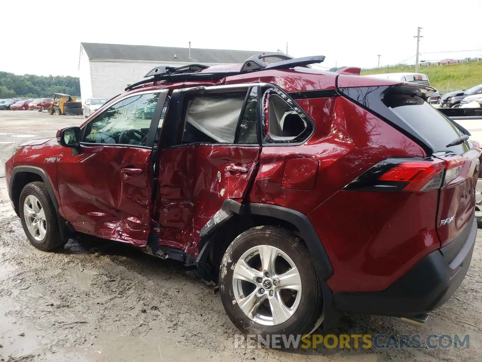 9 Photograph of a damaged car 2T3RWRFV7KW027367 TOYOTA RAV4 2019