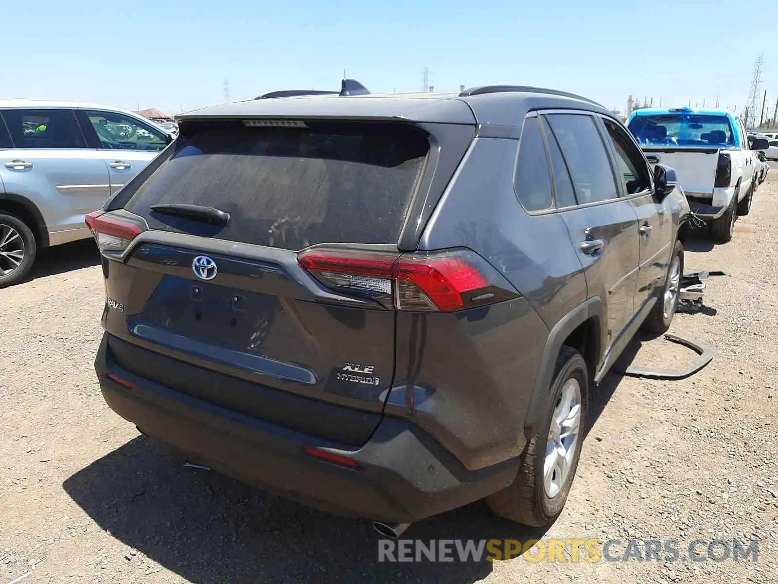 4 Photograph of a damaged car 2T3RWRFV7KW036893 TOYOTA RAV4 2019