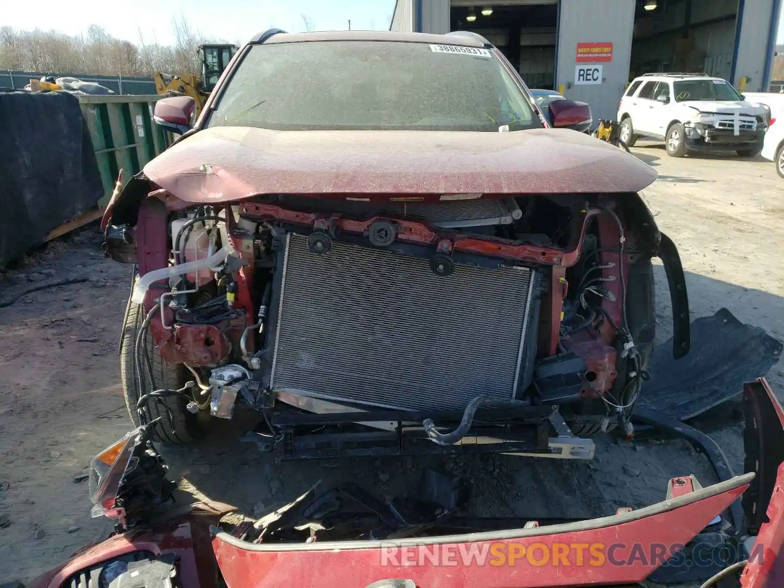 9 Photograph of a damaged car 2T3RWRFV7KW041043 TOYOTA RAV4 2019