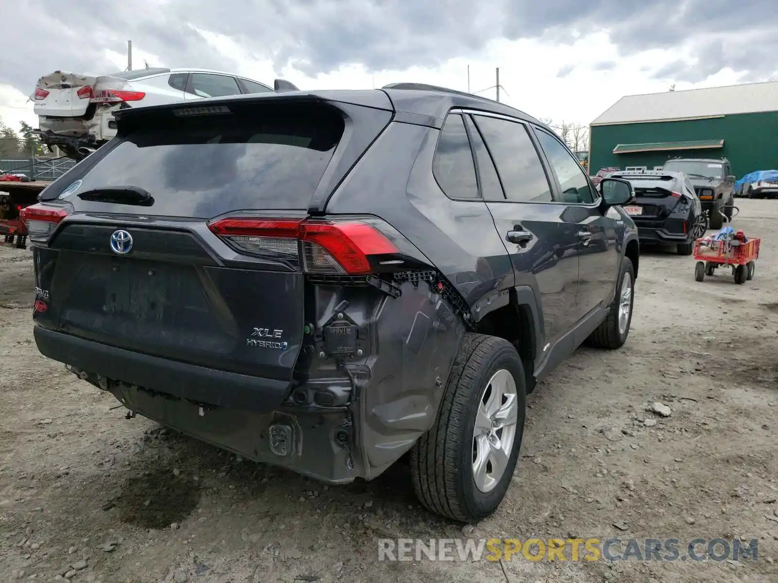 4 Photograph of a damaged car 2T3RWRFV8KW005300 TOYOTA RAV4 2019