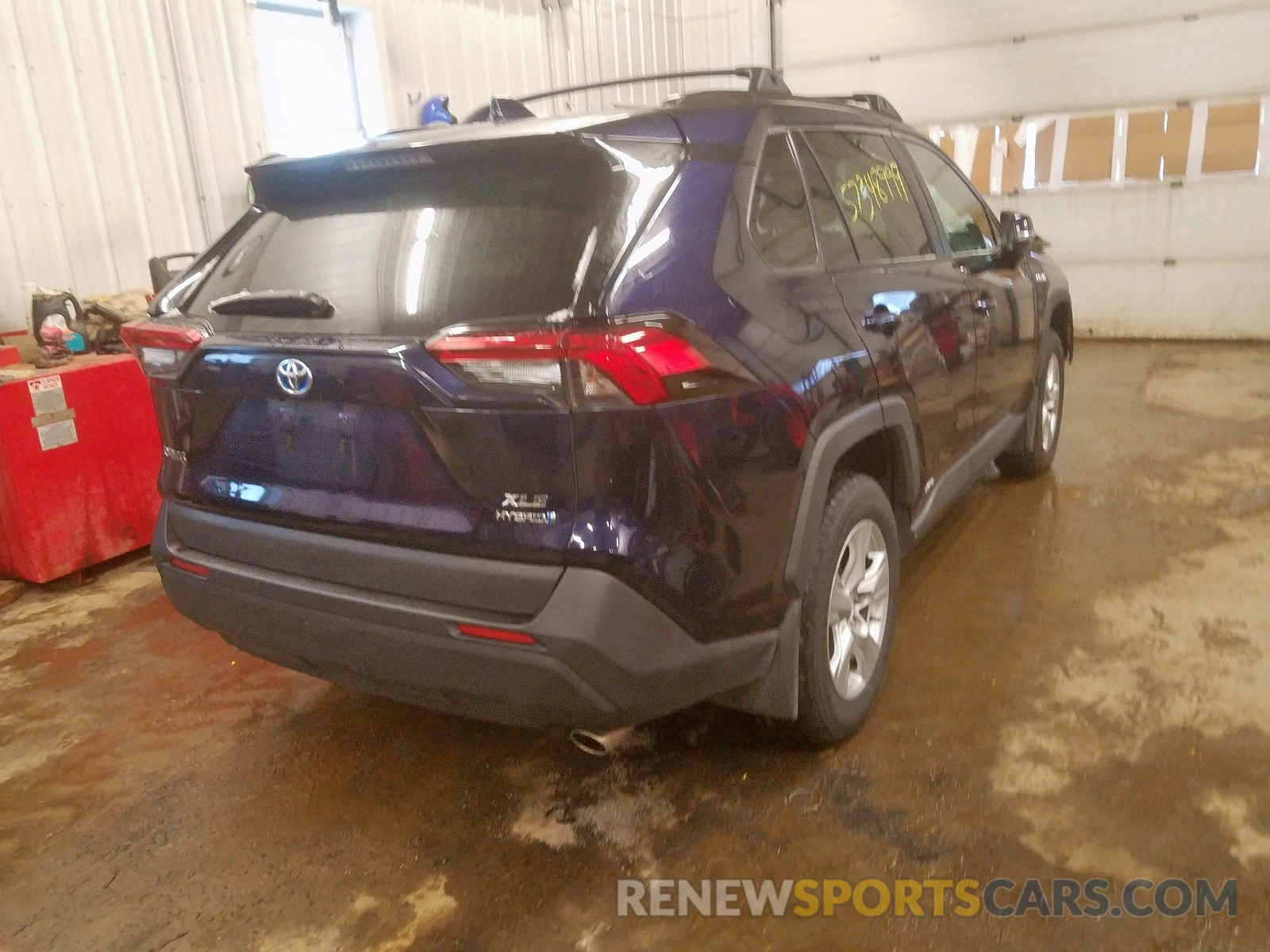 4 Photograph of a damaged car 2T3RWRFV8KW009265 TOYOTA RAV4 2019