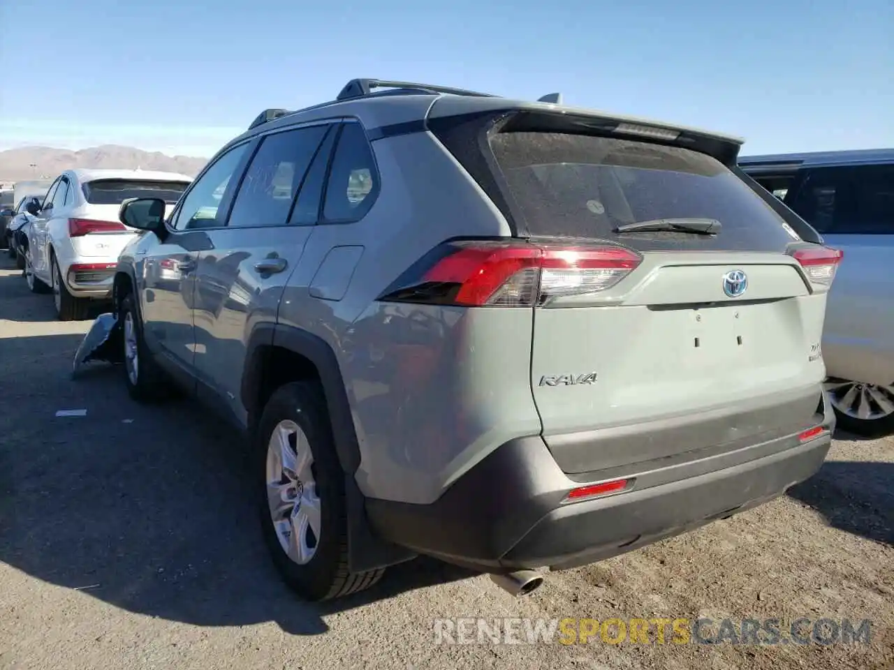 3 Photograph of a damaged car 2T3RWRFV8KW018645 TOYOTA RAV4 2019