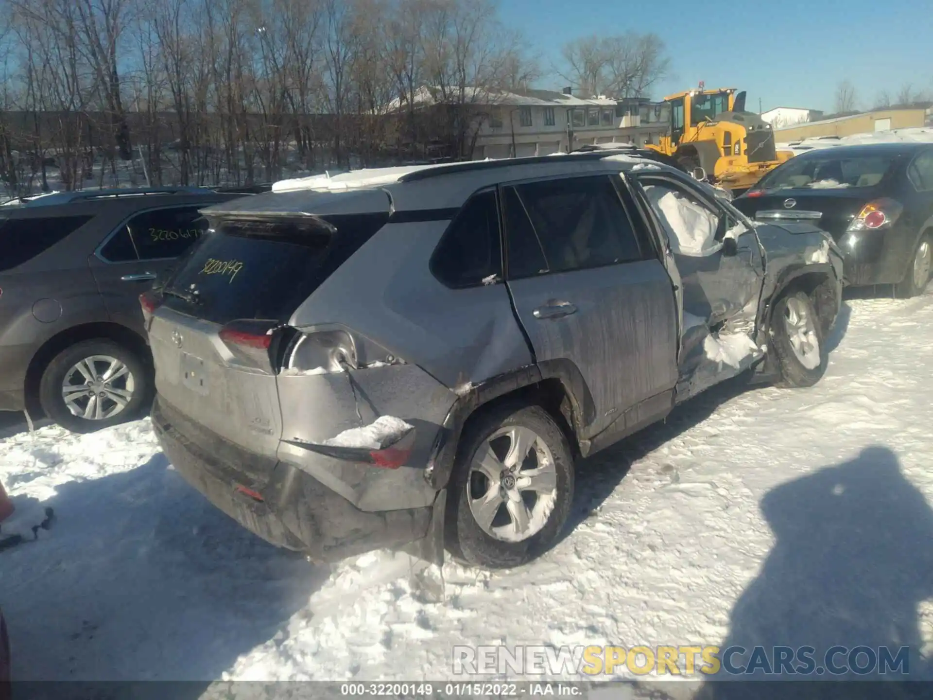 4 Photograph of a damaged car 2T3RWRFV8KW023702 TOYOTA RAV4 2019