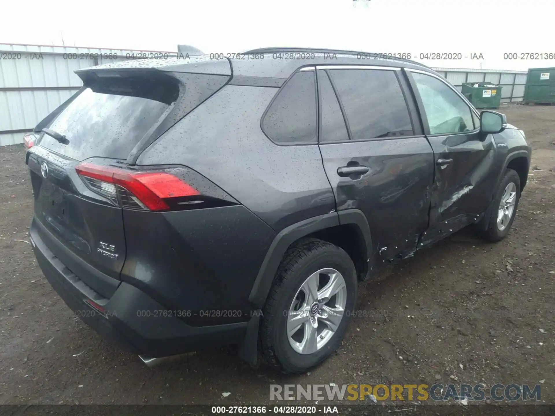 4 Photograph of a damaged car 2T3RWRFV8KW028270 TOYOTA RAV4 2019