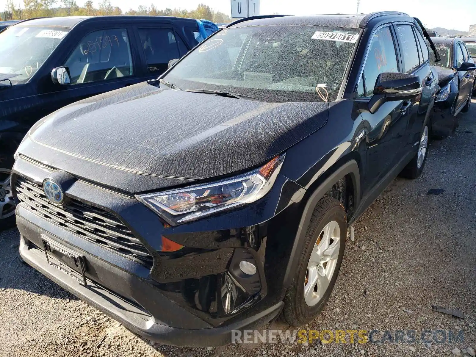 2 Photograph of a damaged car 2T3RWRFV8KW029225 TOYOTA RAV4 2019